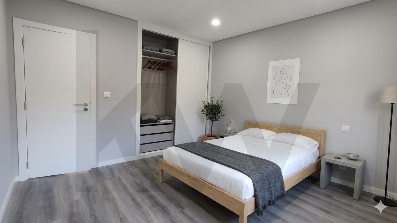 Apartamento T2 à Venda em Almada - Setúbal - Portugal - 5