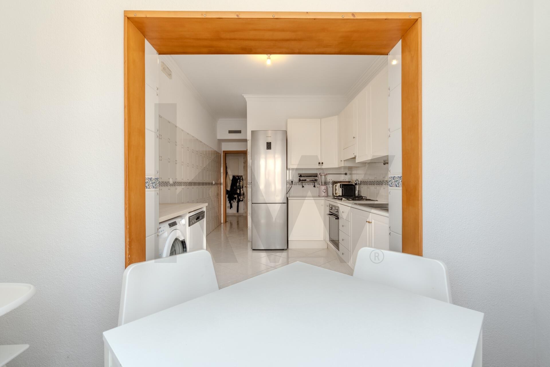 Apartamento T2 à Venda em Almada - Setúbal - Portugal - 7