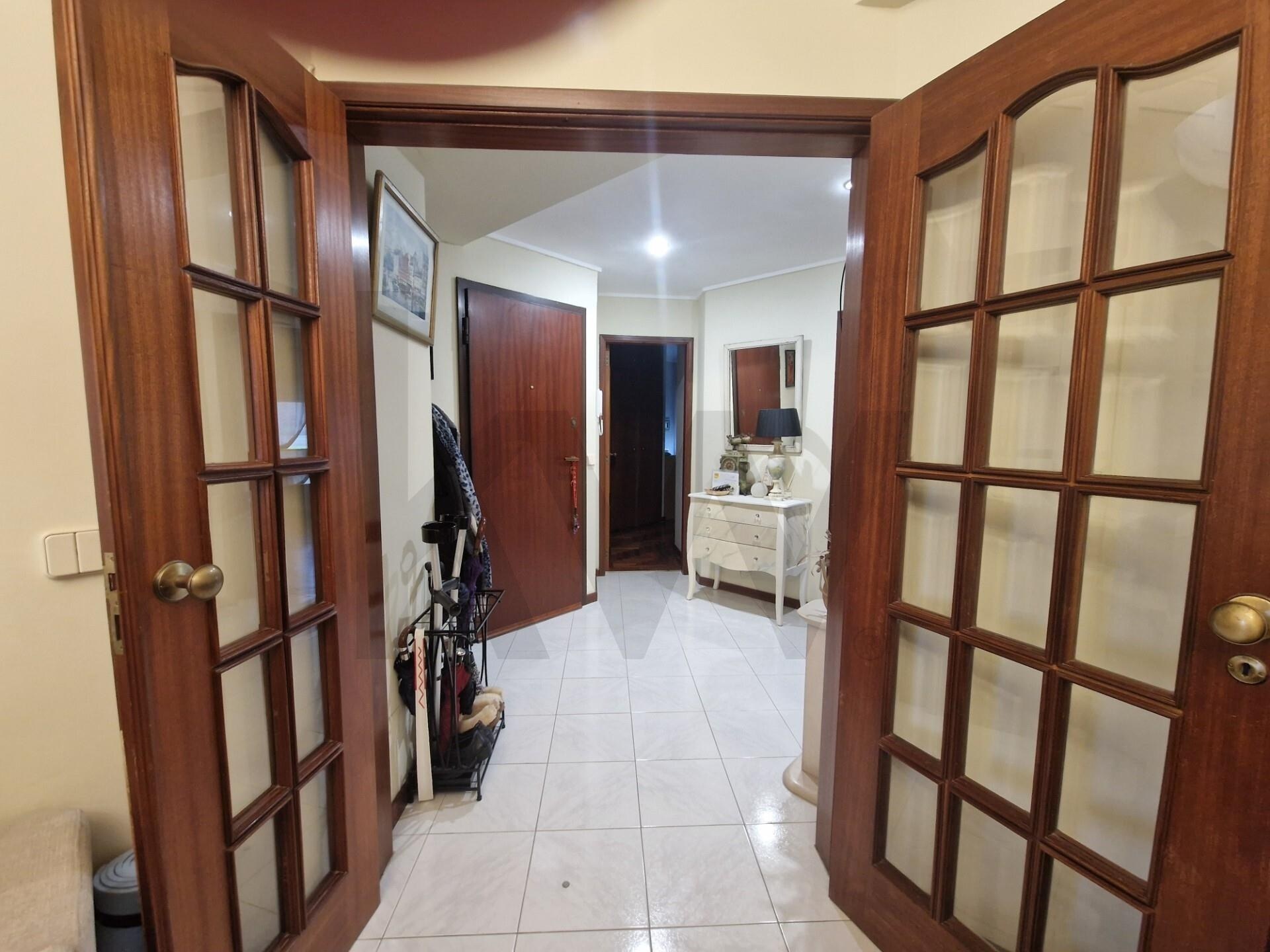 Apartamento T2 à Venda em Almada - Setúbal - Portugal - 7