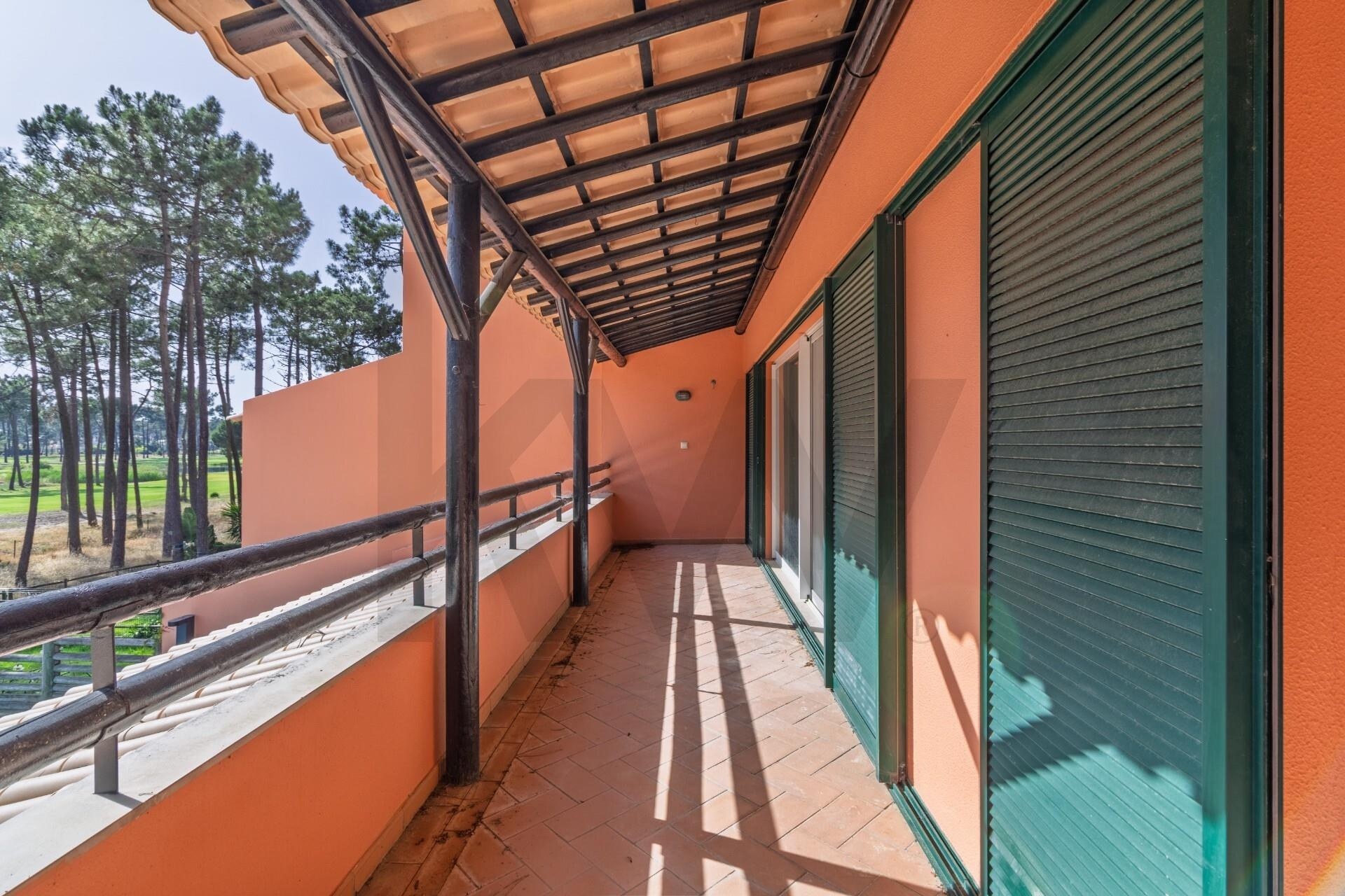 Apartamento T2 à Venda em Almada - Setúbal - Portugal - 8