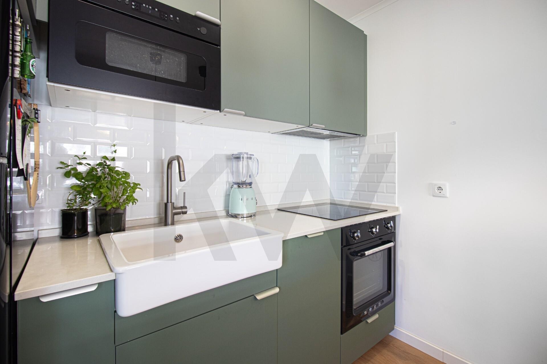 Apartamento T2 à Venda em Almada - Setúbal - Portugal - 3