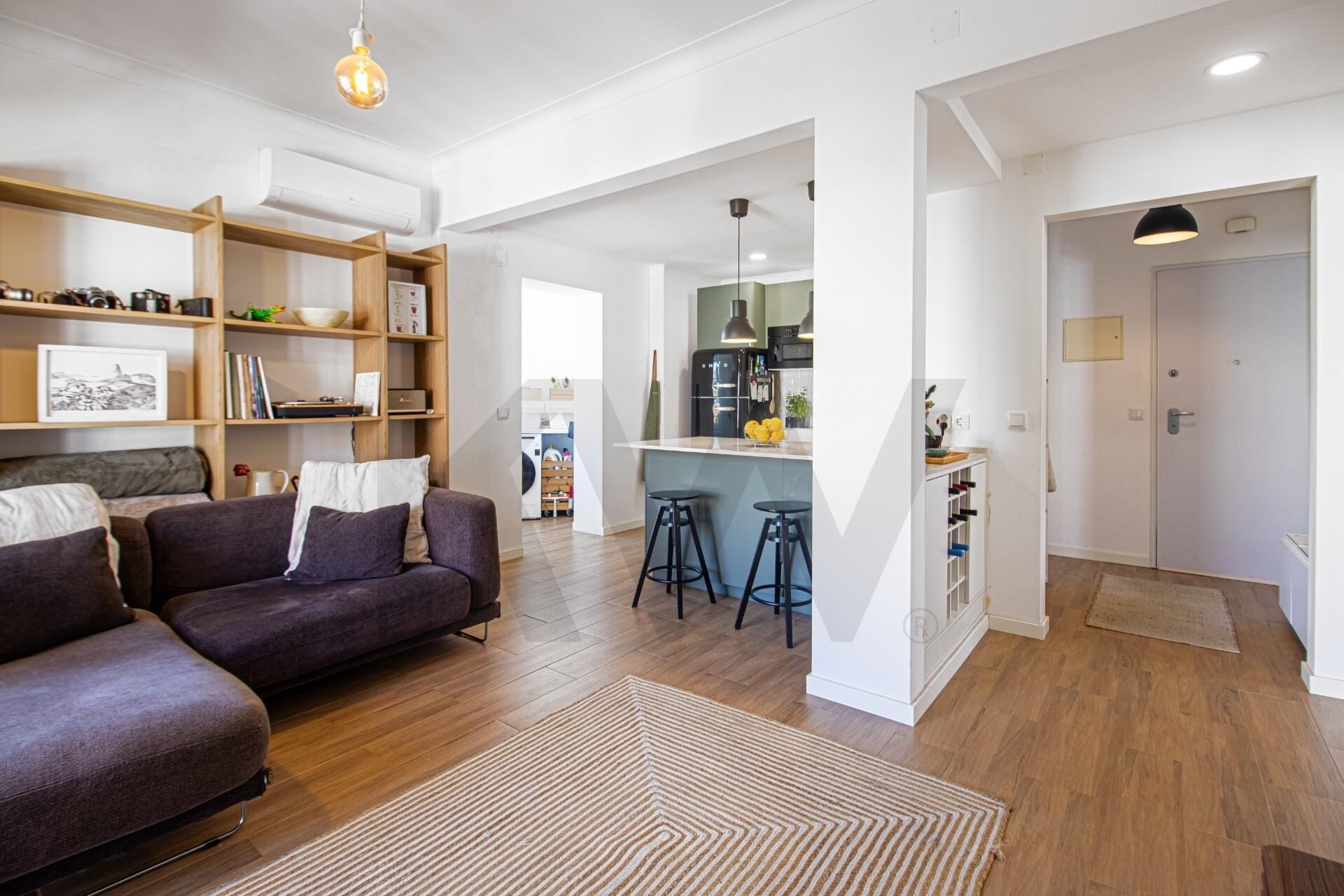 Apartamento T2 à Venda em Almada - Setúbal - Portugal - 6