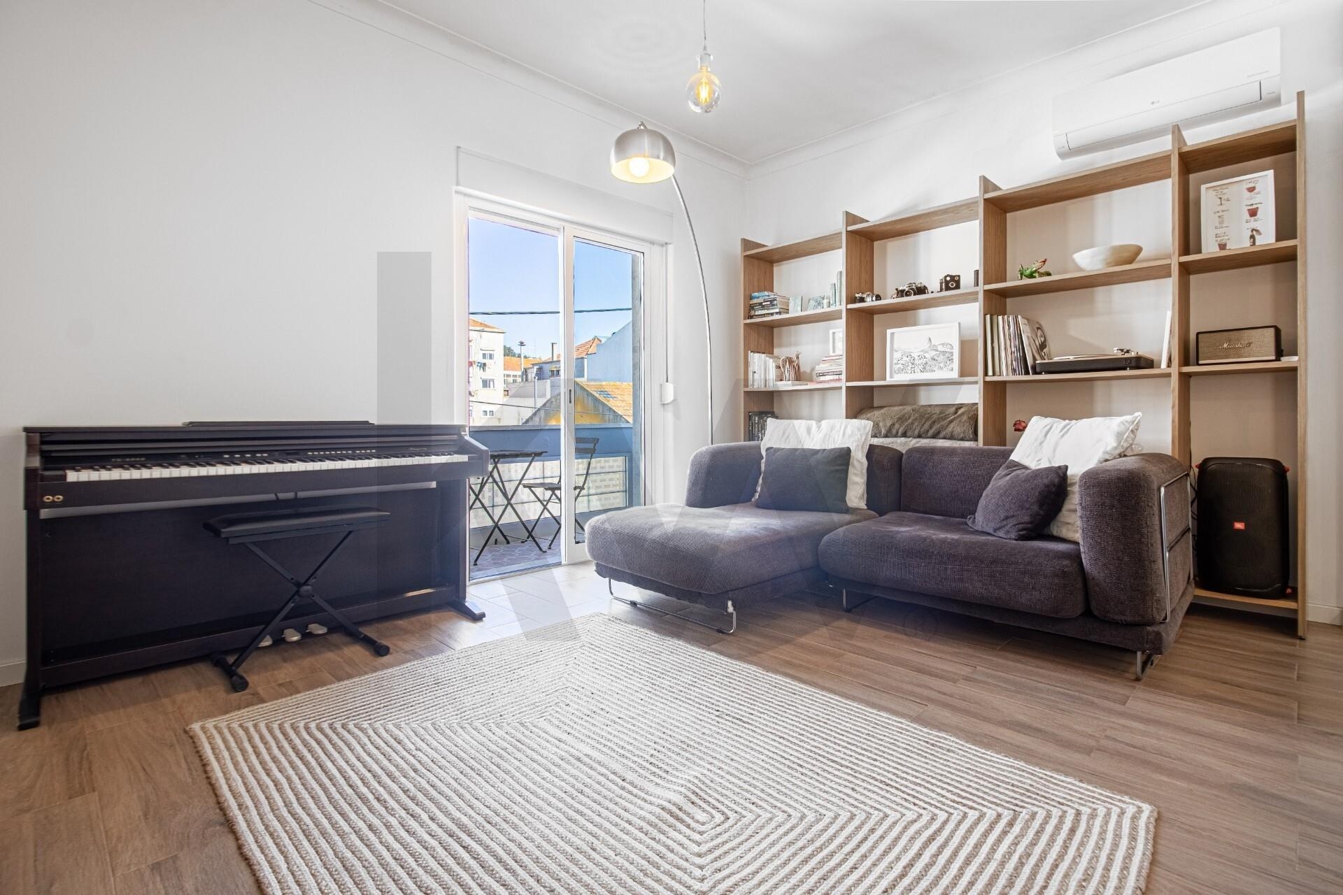 Apartamento T2 à Venda em Almada - Setúbal - Portugal - 7