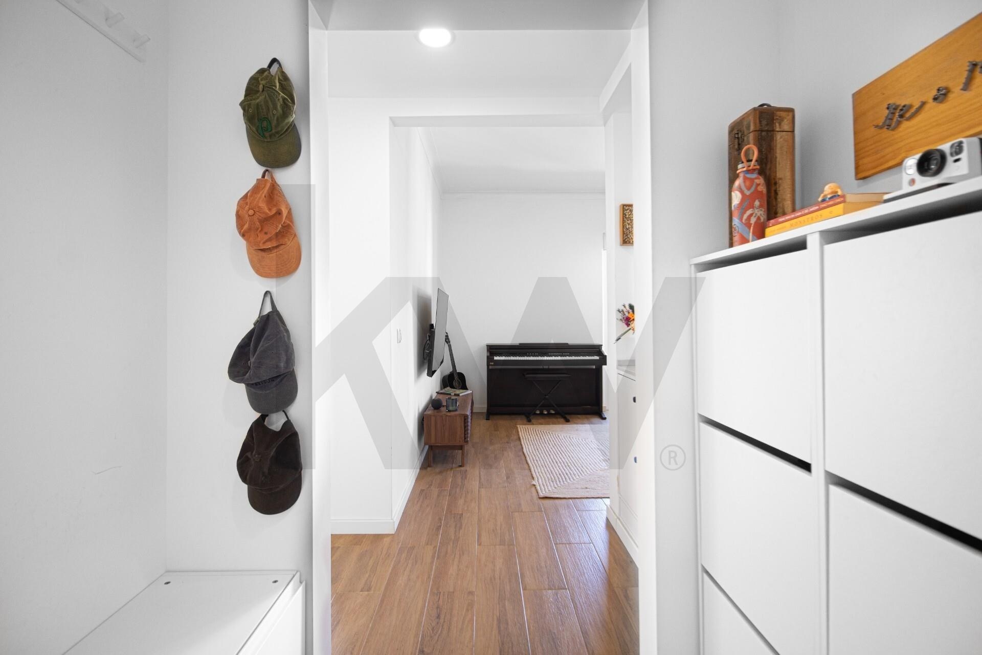 Apartamento T2 à Venda em Almada - Setúbal - Portugal - 8