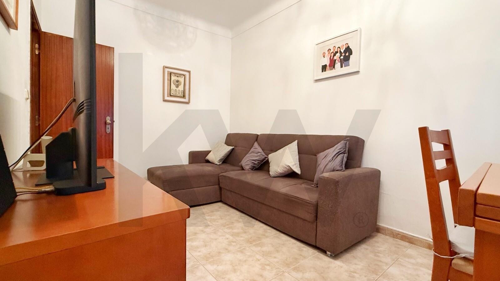 Apartamento T2 à Venda em Almada - Setúbal - Portugal - 4
