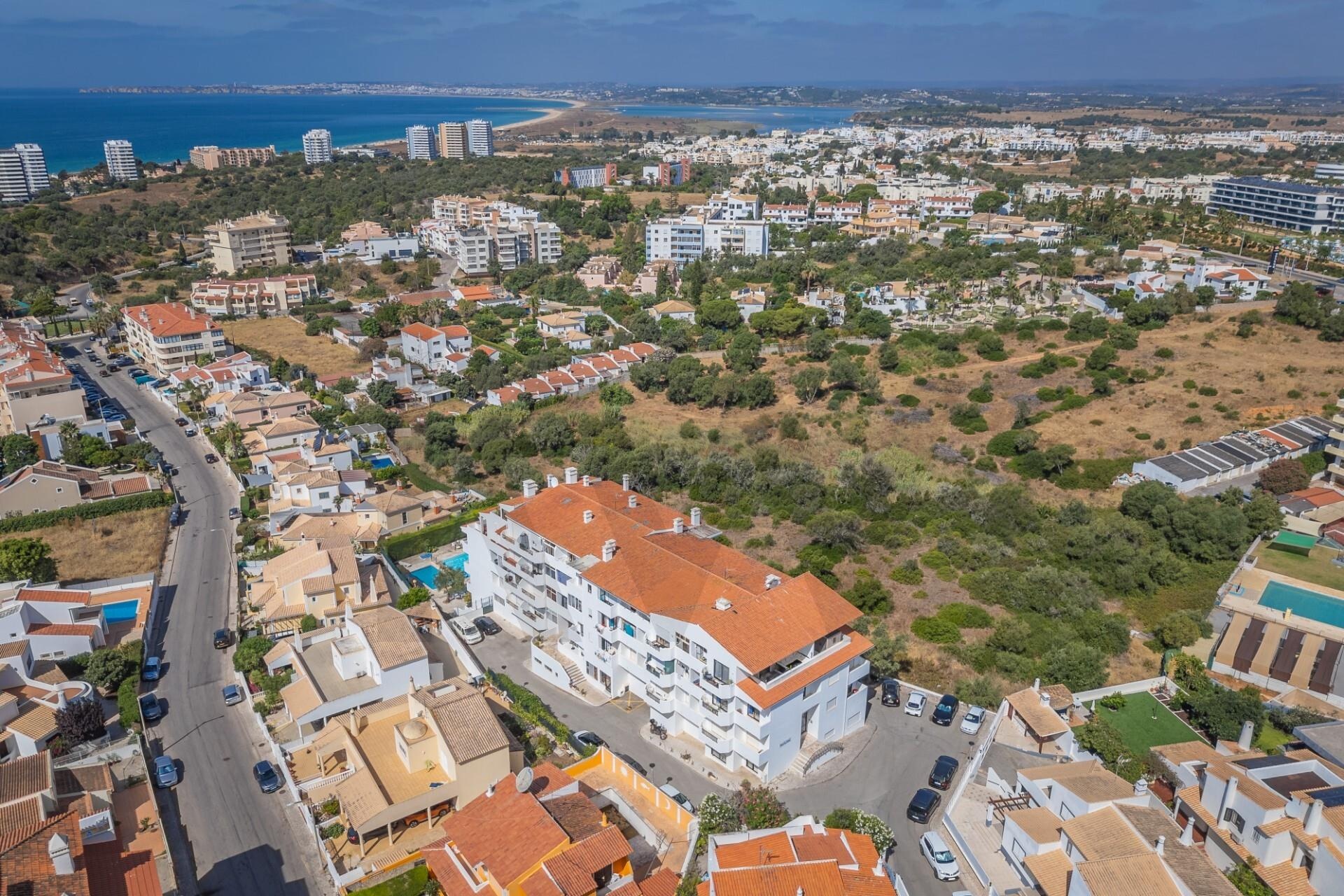Apartamento T2 à Venda em Alvor - Algarve - Portugal - 4