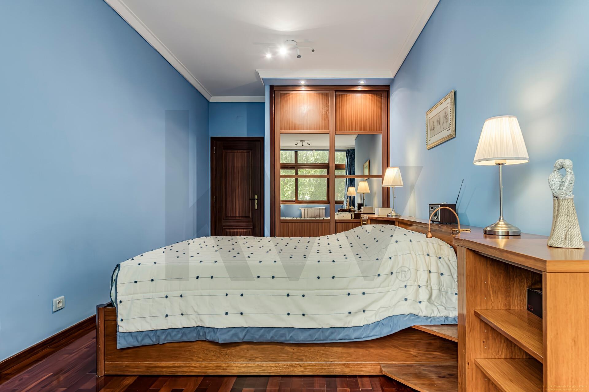 Apartamento T2 à Venda em Amadora - Lisboa - Portugal - 4