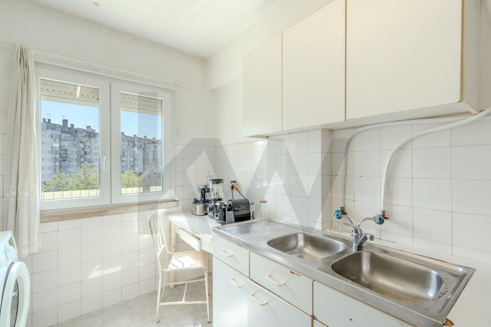 Apartamento T2 à Venda em Amadora - Lisboa - Portugal - 7