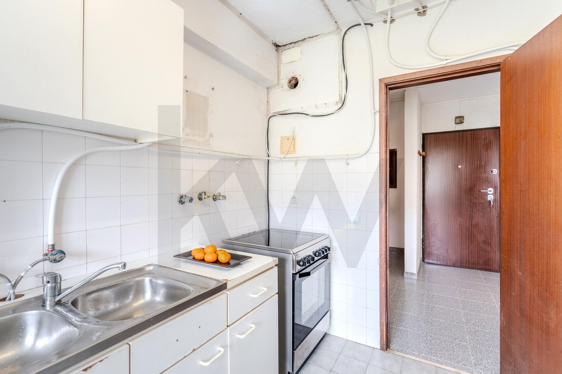 Apartamento T2 à Venda em Amadora - Lisboa - Portugal - 8
