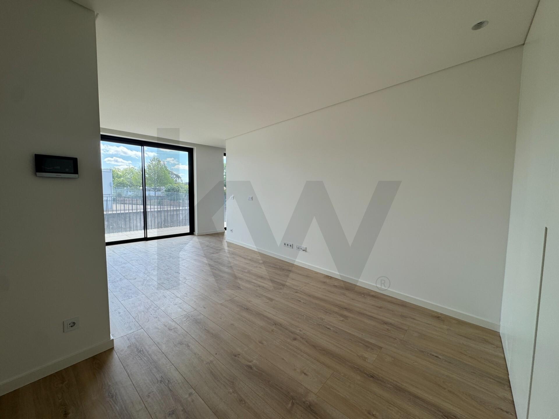 Apartamento T2 à Venda em Aveiro - Portugal - 2