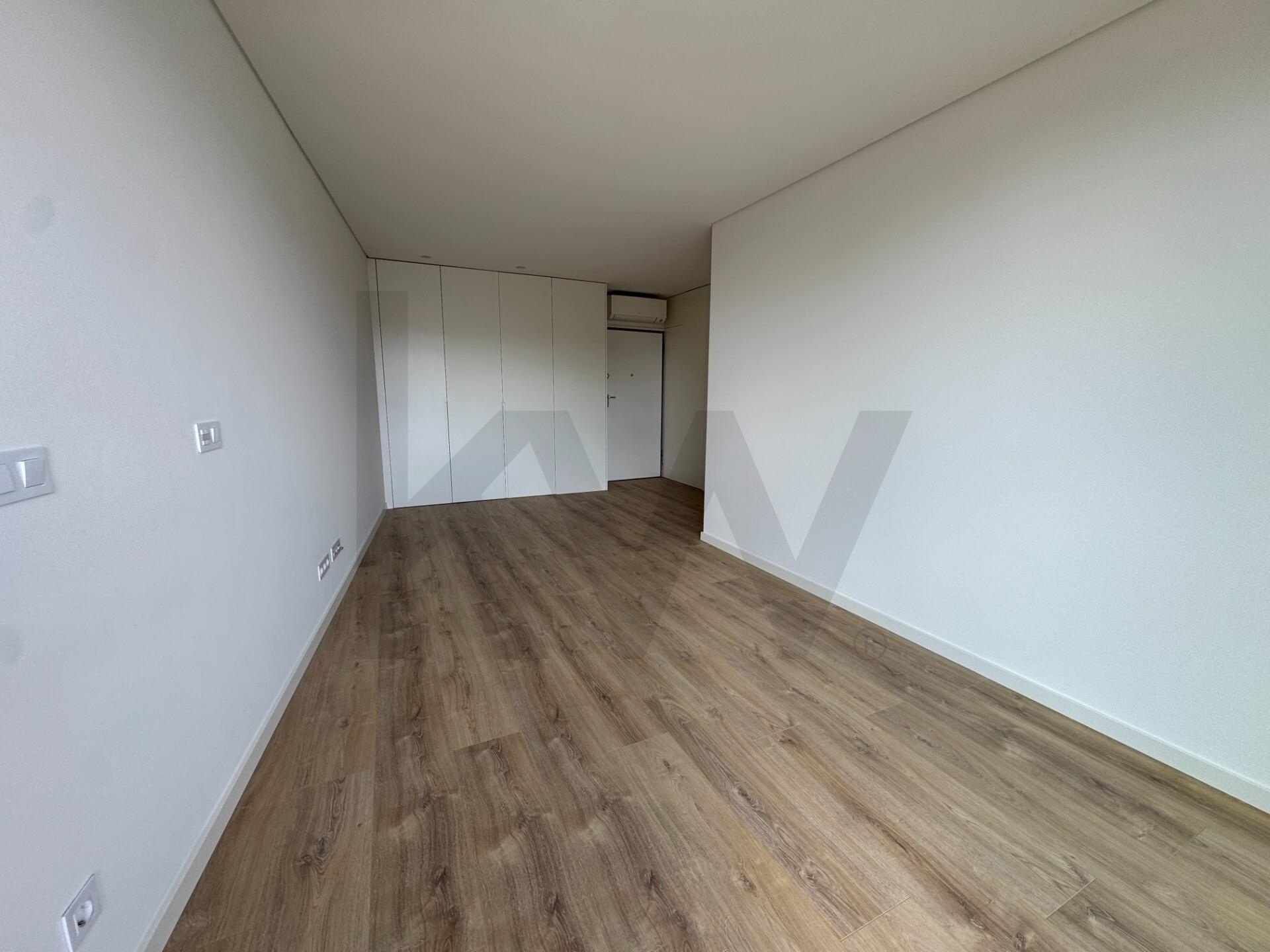 Apartamento T2 à Venda em Aveiro - Portugal - 3
