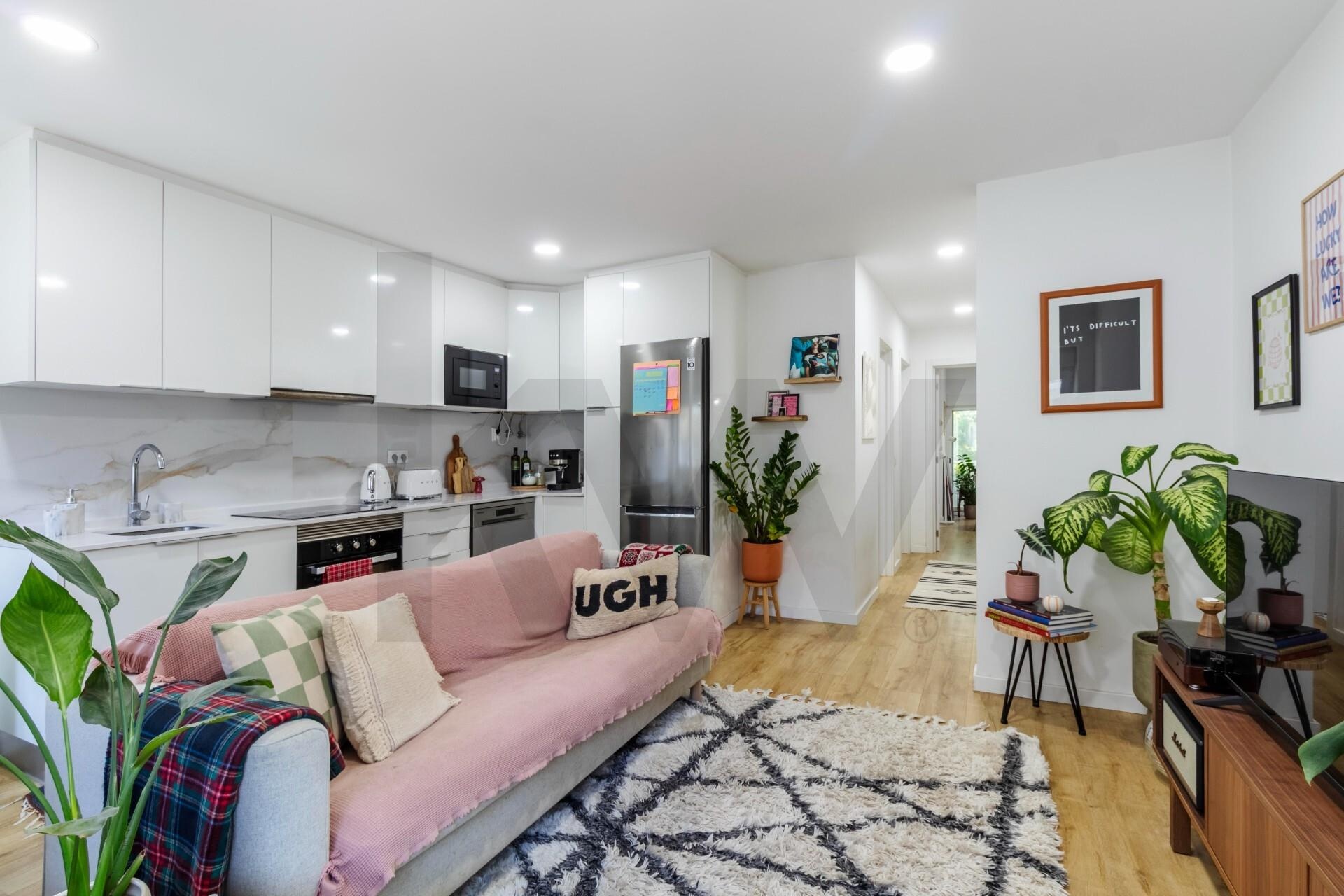 Apartamento T2 à Venda em Baixa Da Banheira - Setúbal - Portugal - 3