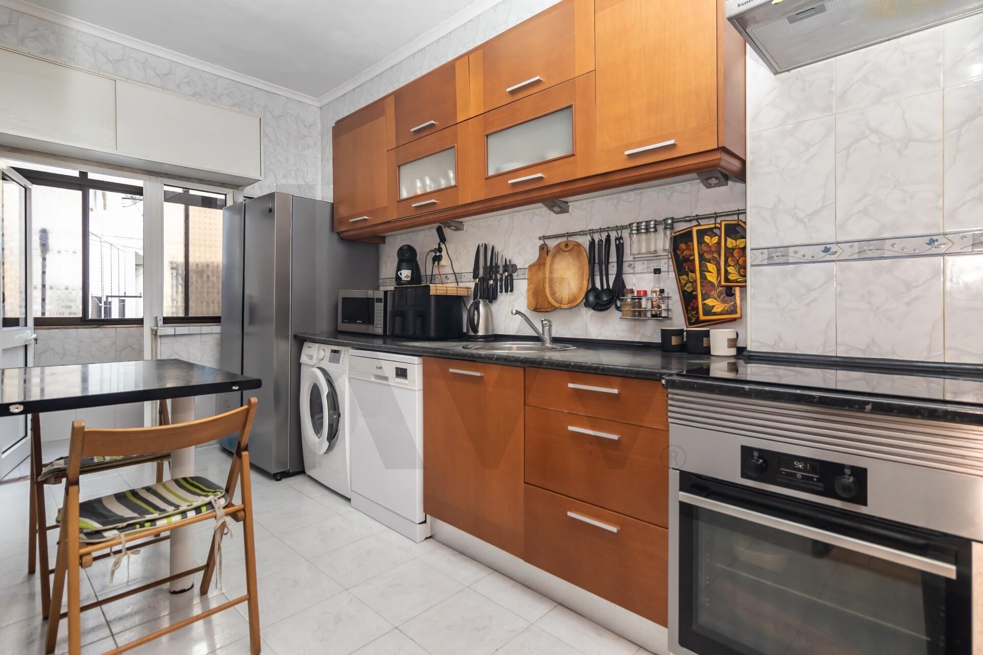 Apartamento T2 à Venda em Baixa Da Banheira - Setúbal - Portugal - 1