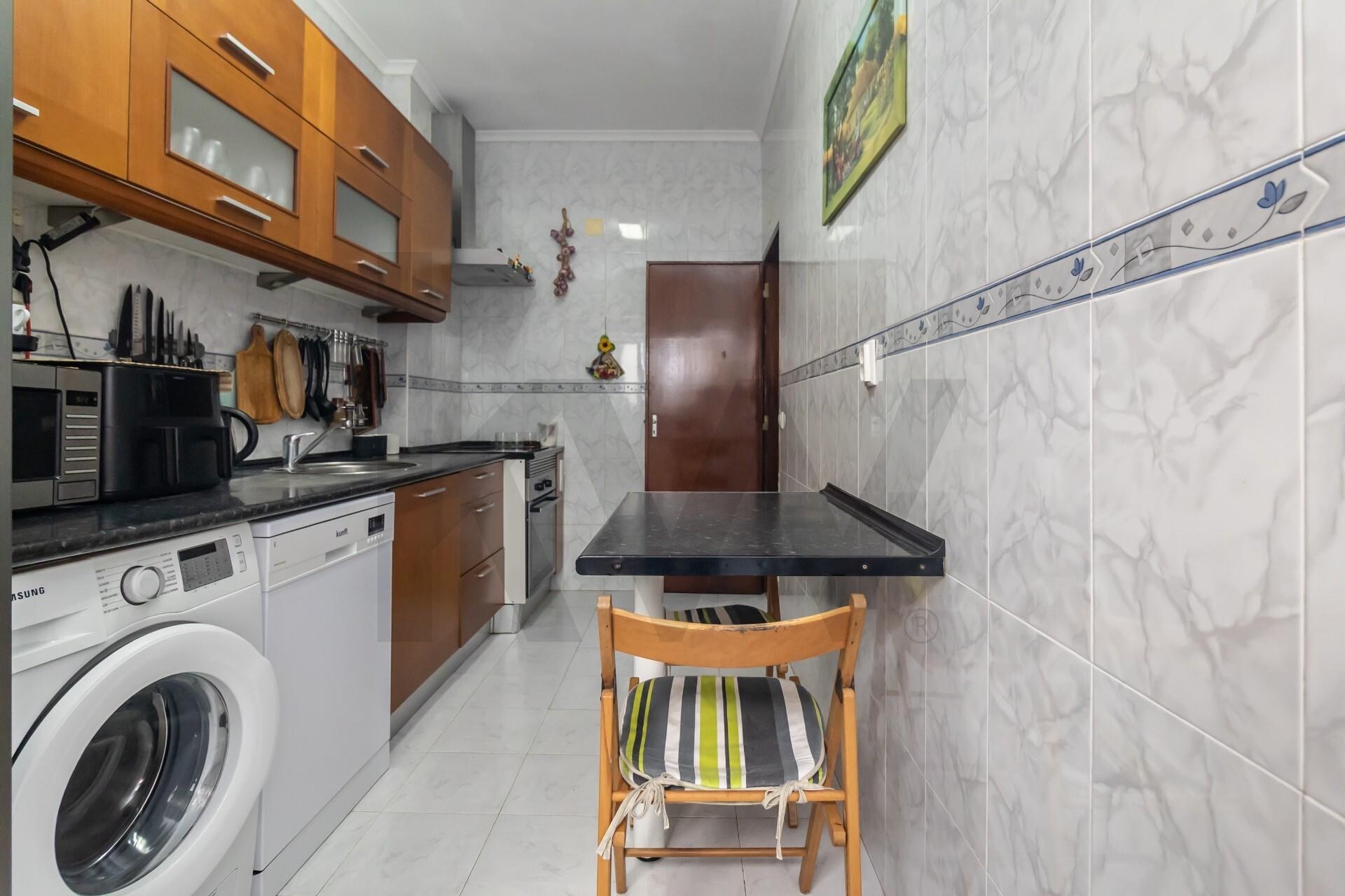 Apartamento T2 à Venda em Baixa Da Banheira - Setúbal - Portugal - 3
