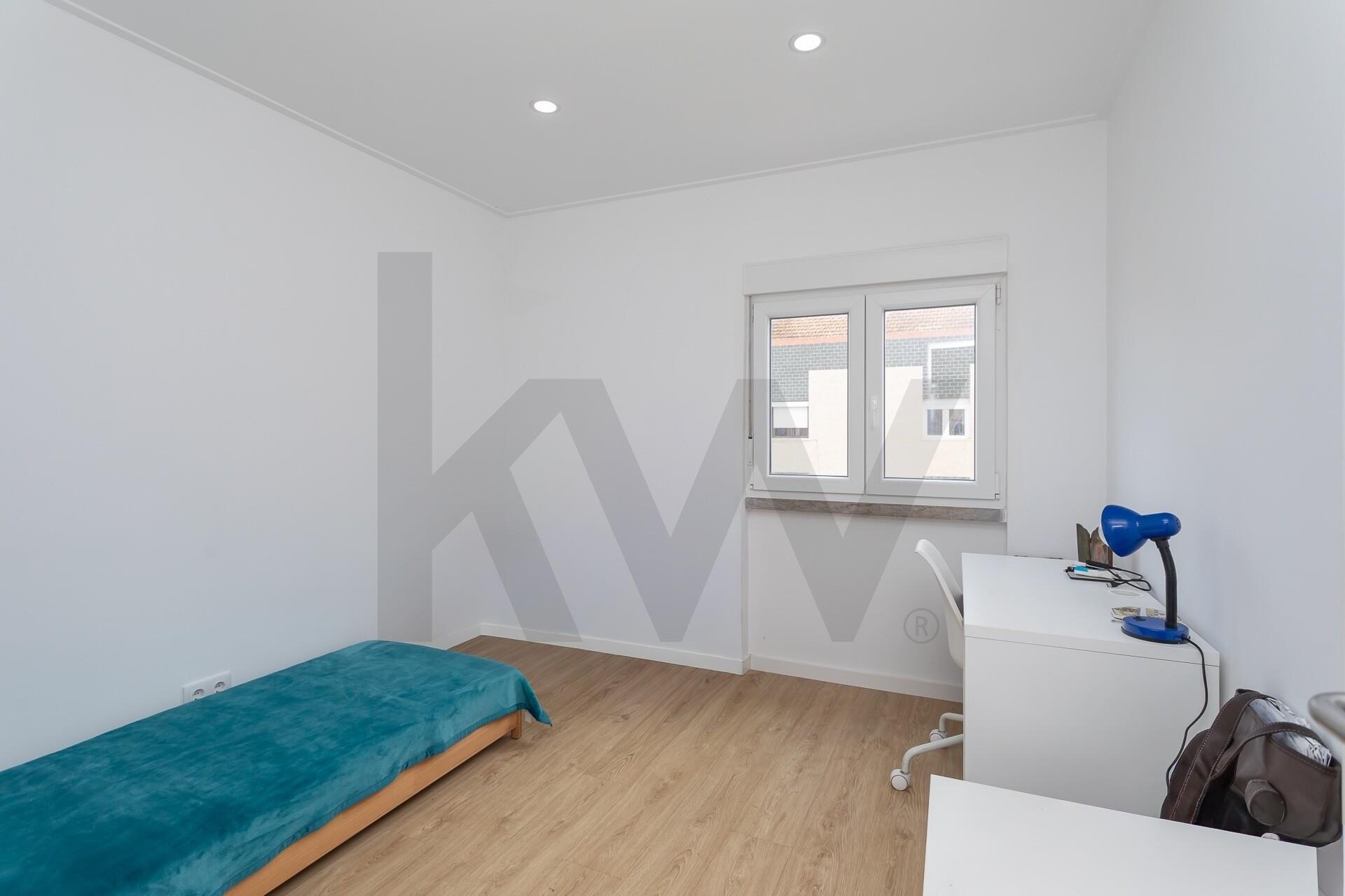 Apartamento T2 à Venda em Barreiro - Setúbal - Portugal - 8
