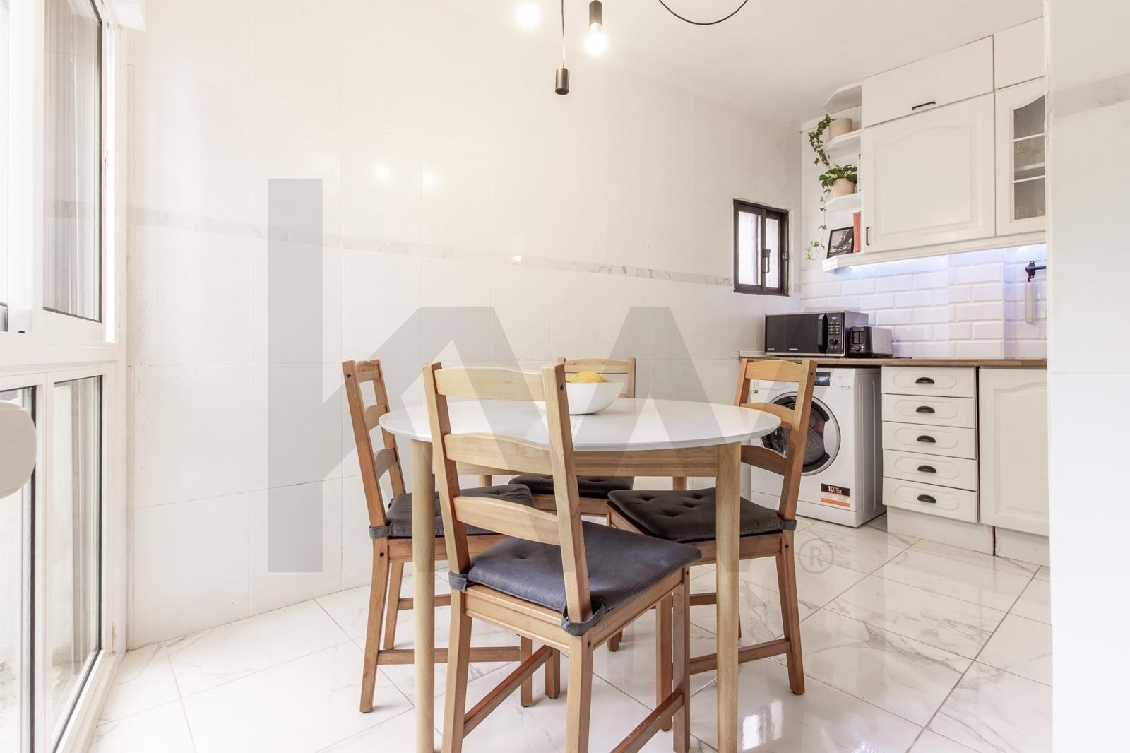 Apartamento T2 à Venda em Barreiro - Setúbal - Portugal - 4