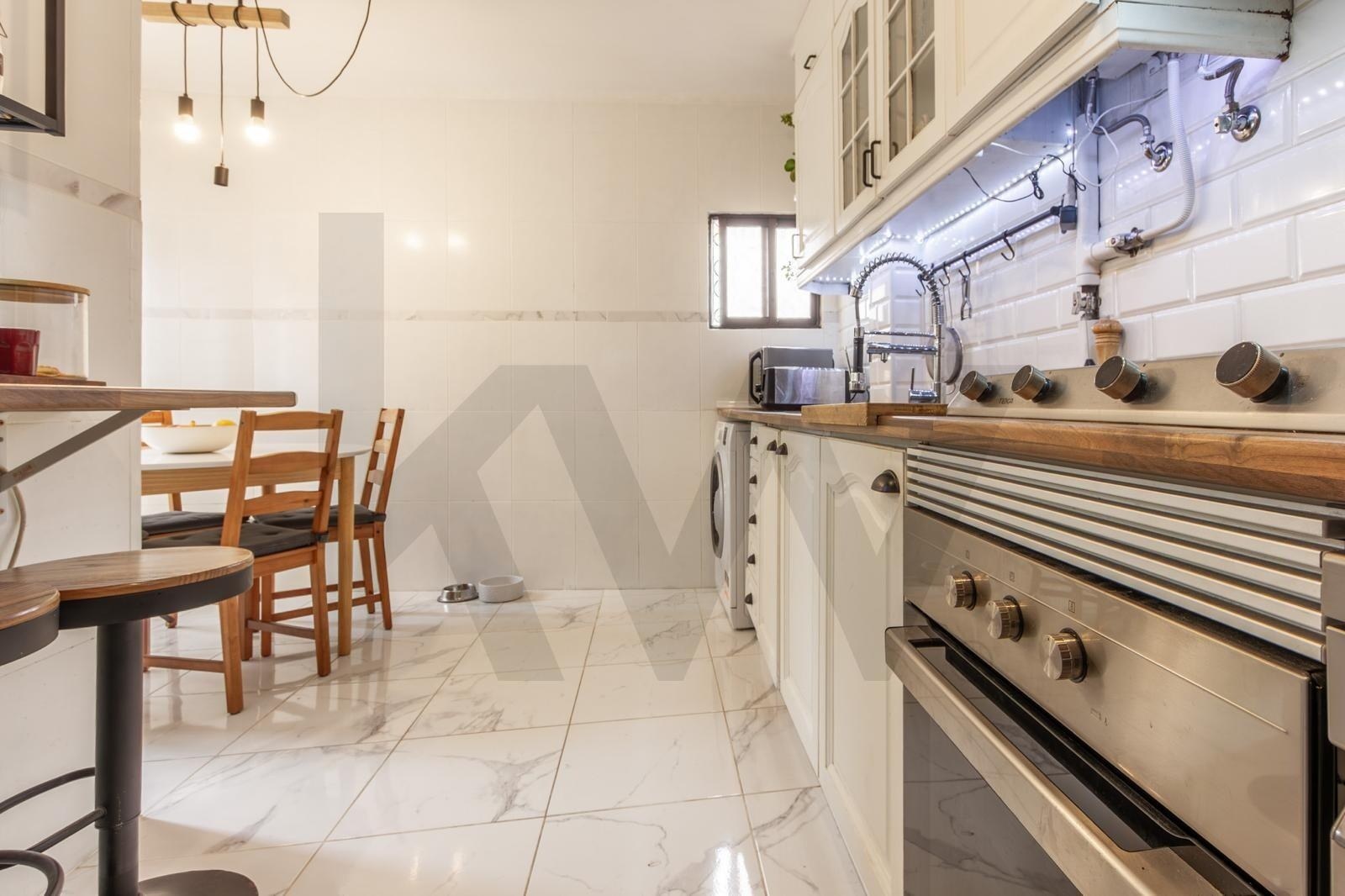 Apartamento T2 à Venda em Barreiro - Setúbal - Portugal - 8