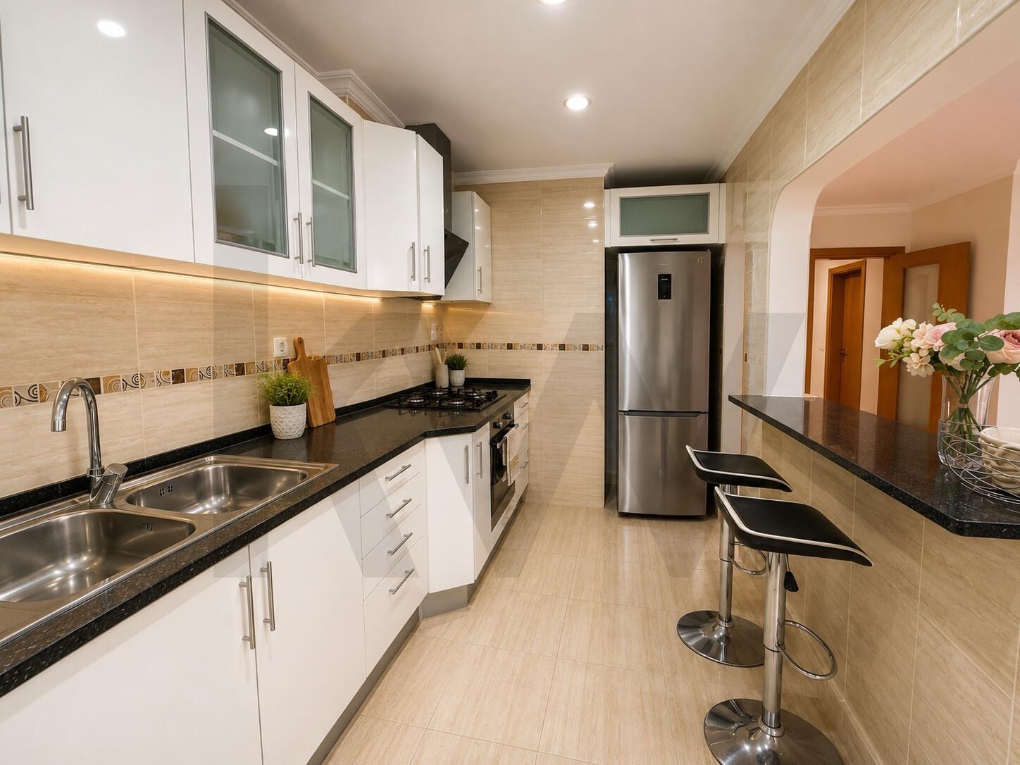Apartamento T2 à Venda em Barreiro - Setúbal - Portugal - 3