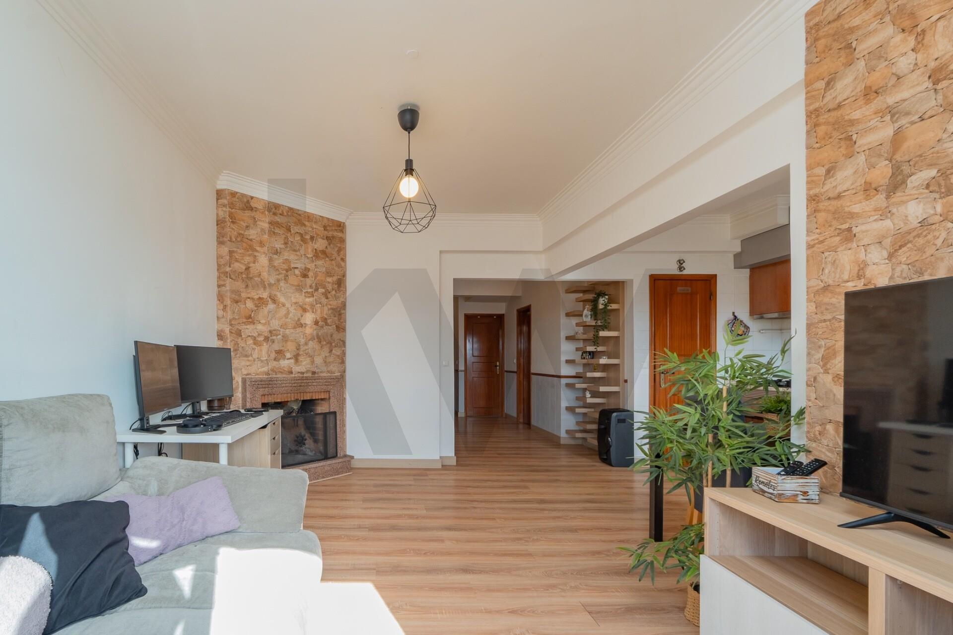Apartamento T2 à Venda em Belas - Lisboa - Portugal - 4