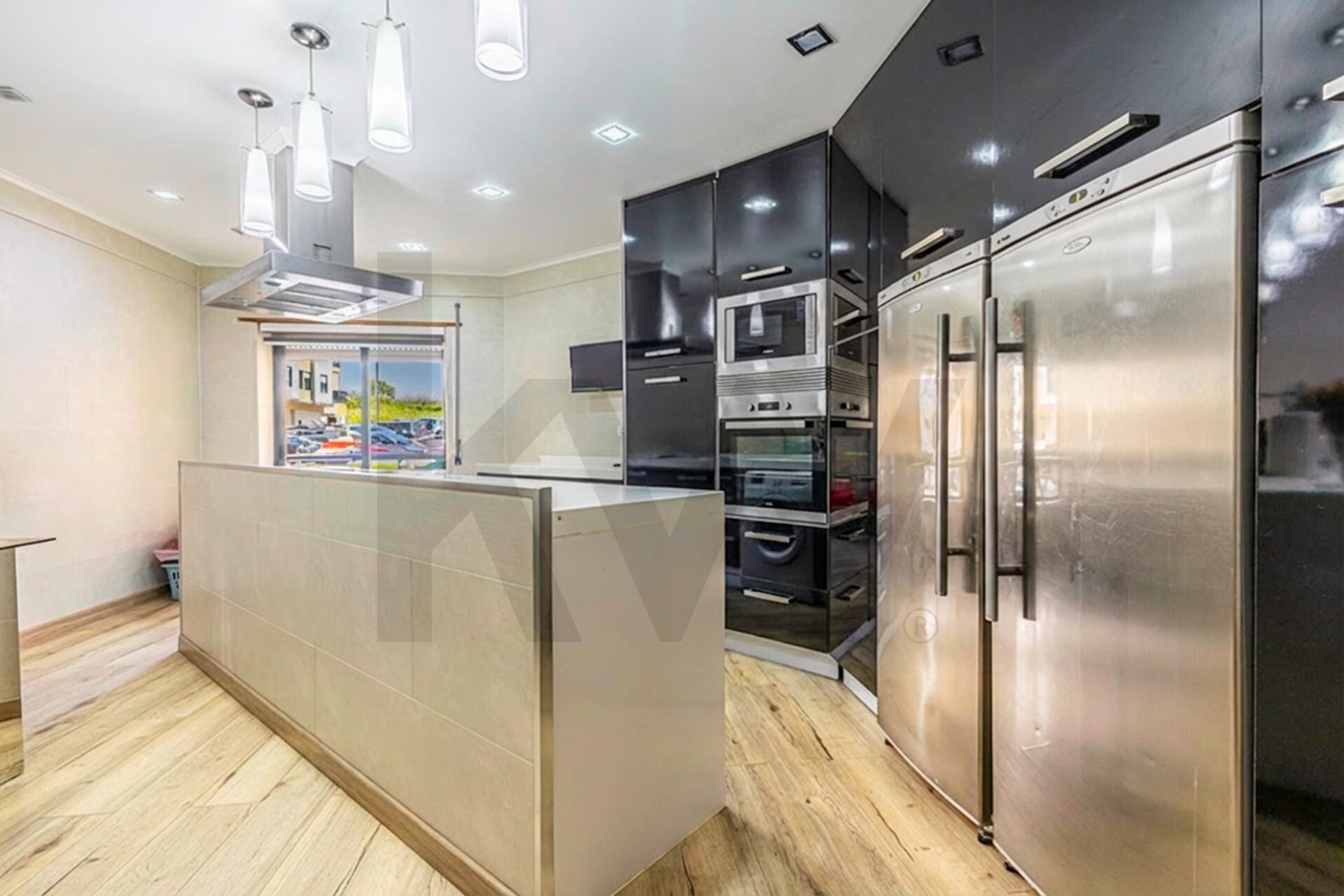 Apartamento T2 à Venda em Belas - Lisboa - Portugal - 6