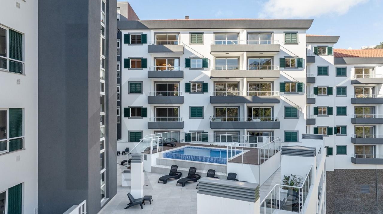 Apartamento T2 à Venda em Caniço - Ilha Da Madeira - Portugal - 1