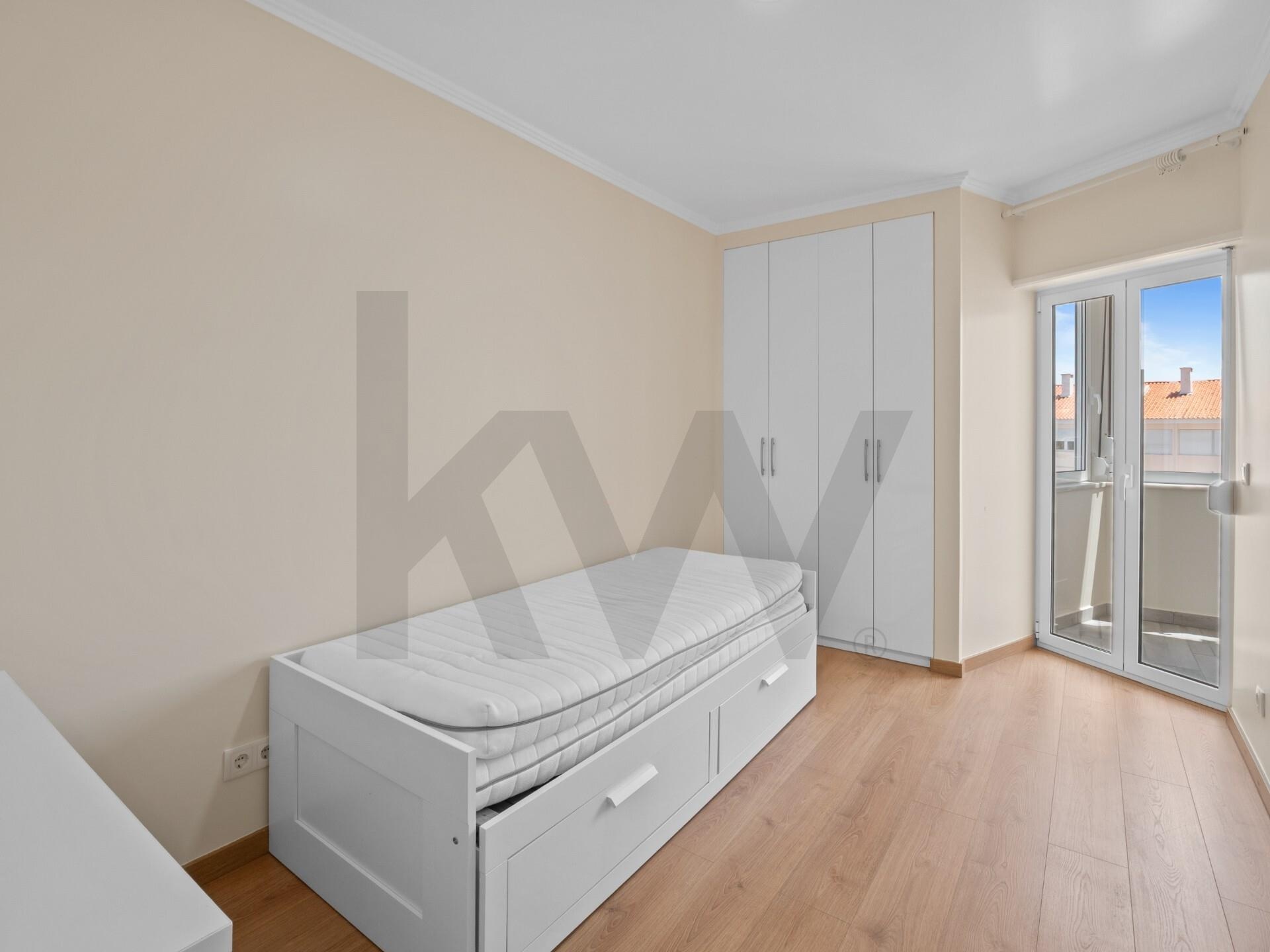 Apartamento T2 à Venda em Carcavelos - Lisboa - Portugal - 5