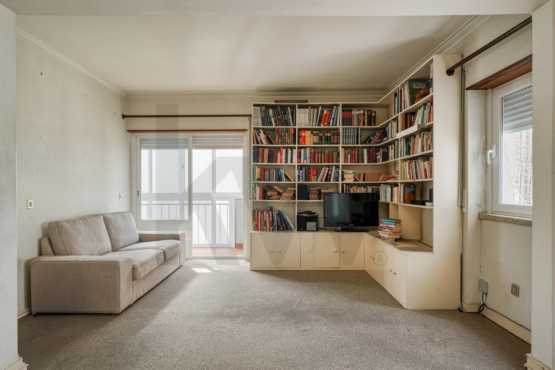 2 Bedroom Home for Sale in Carcavelos - Lisbon - Portugal - 7