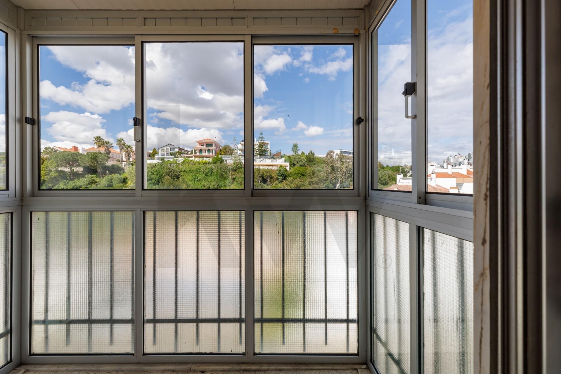 Apartamento T2 à Venda em Carnaxide - Lisboa - Portugal - 7