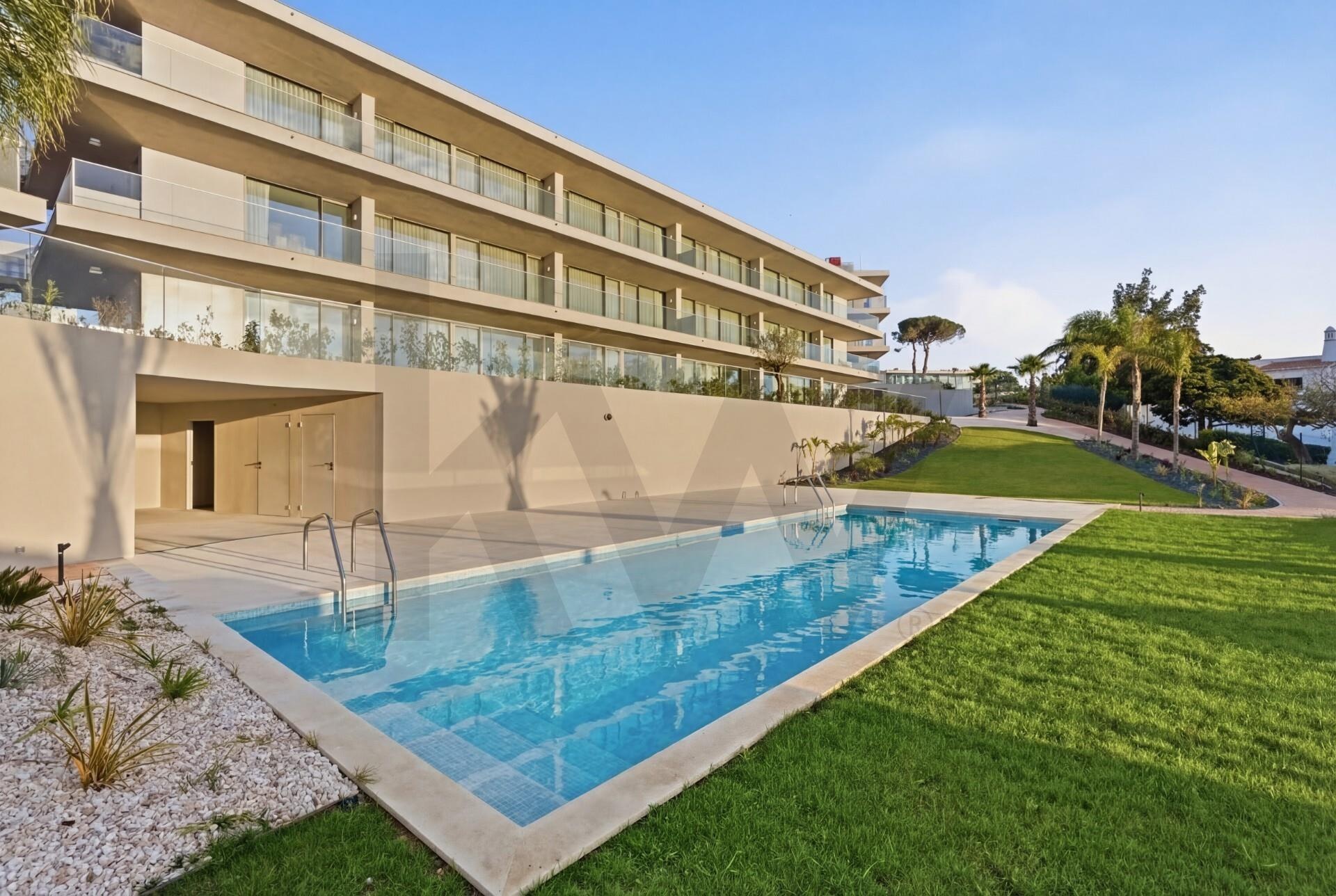 Apartamento T2 à Venda em Carvoeiro - Algarve - Portugal - 3