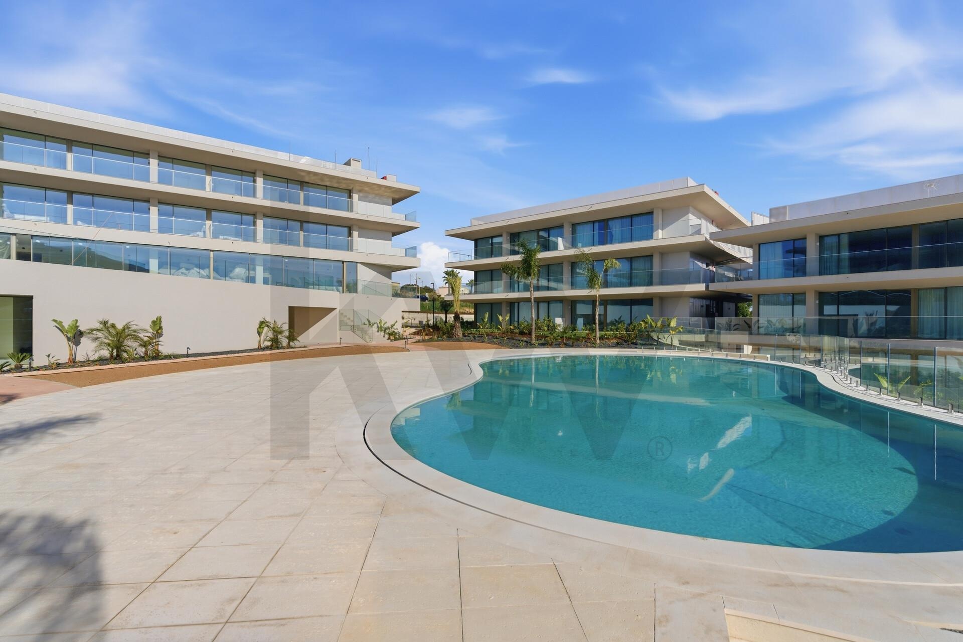 Apartamento T2 à Venda em Carvoeiro - Algarve - Portugal - 3