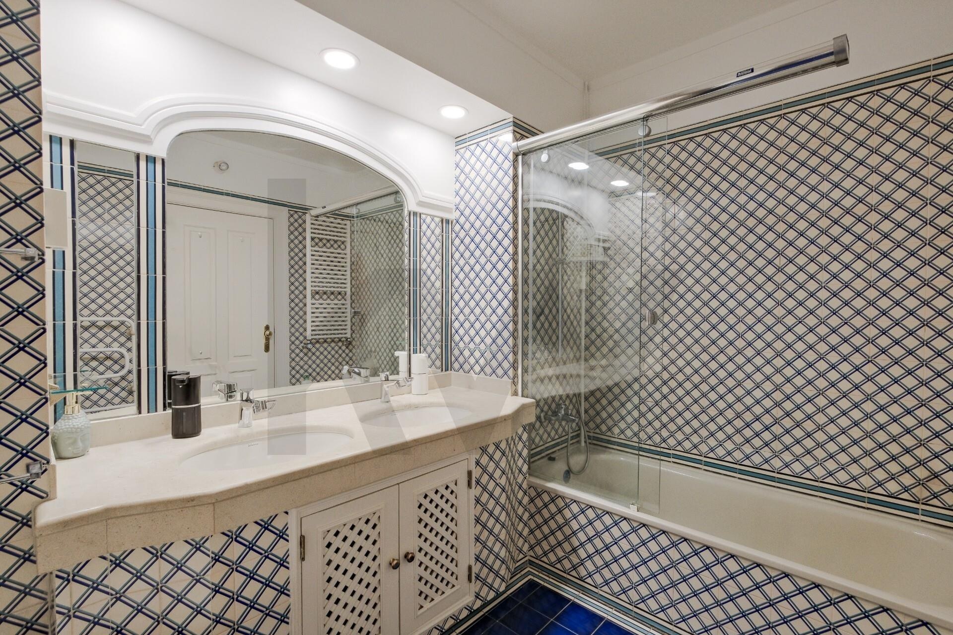Apartamento T2 à Venda em Cascais - Lisboa - Portugal - 8