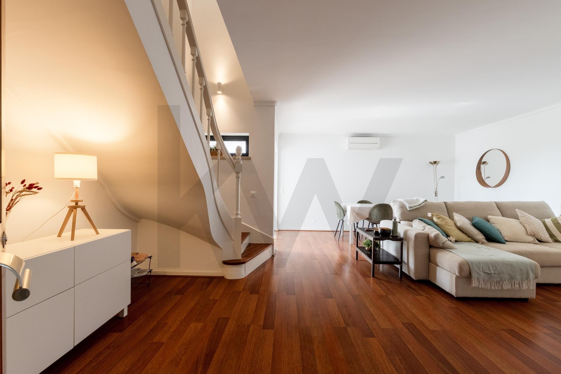 Apartamento T2 à Venda em Cascais - Lisboa - Portugal - 2