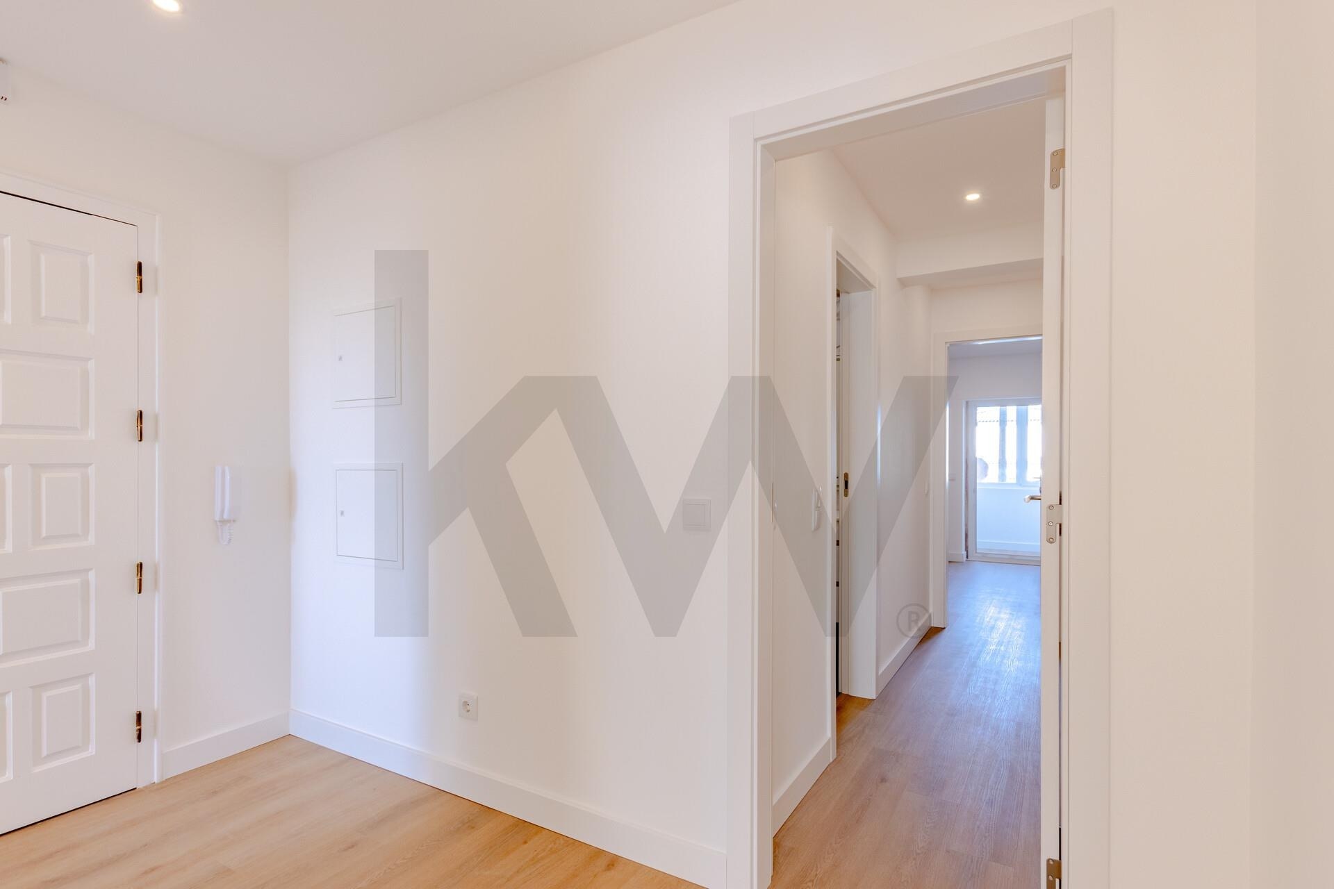 Apartamento T2 à Venda em Cascais - Lisboa - Portugal - 2