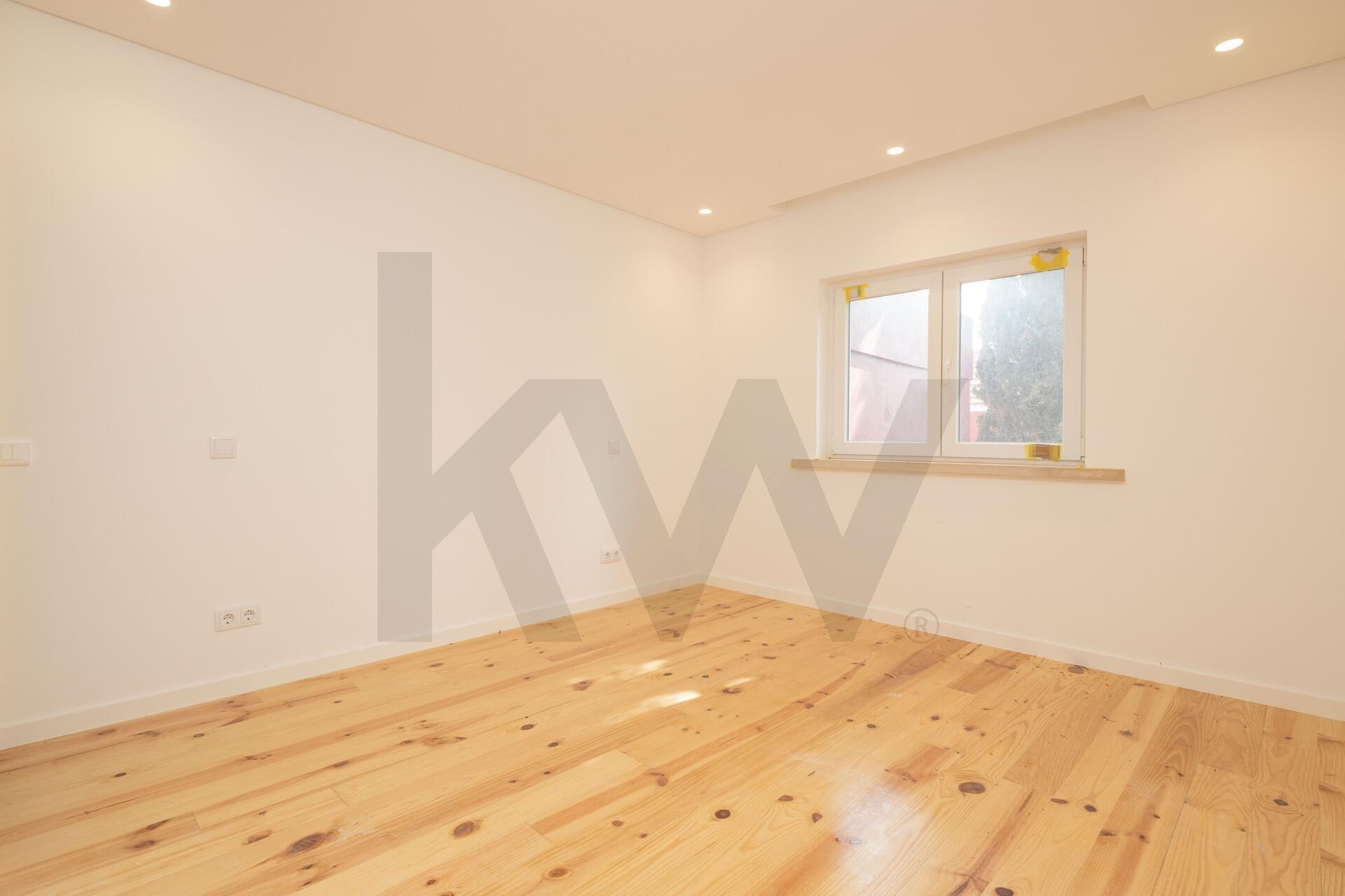 Apartamento T2 à Venda em Cascais - Lisboa - Portugal - 3