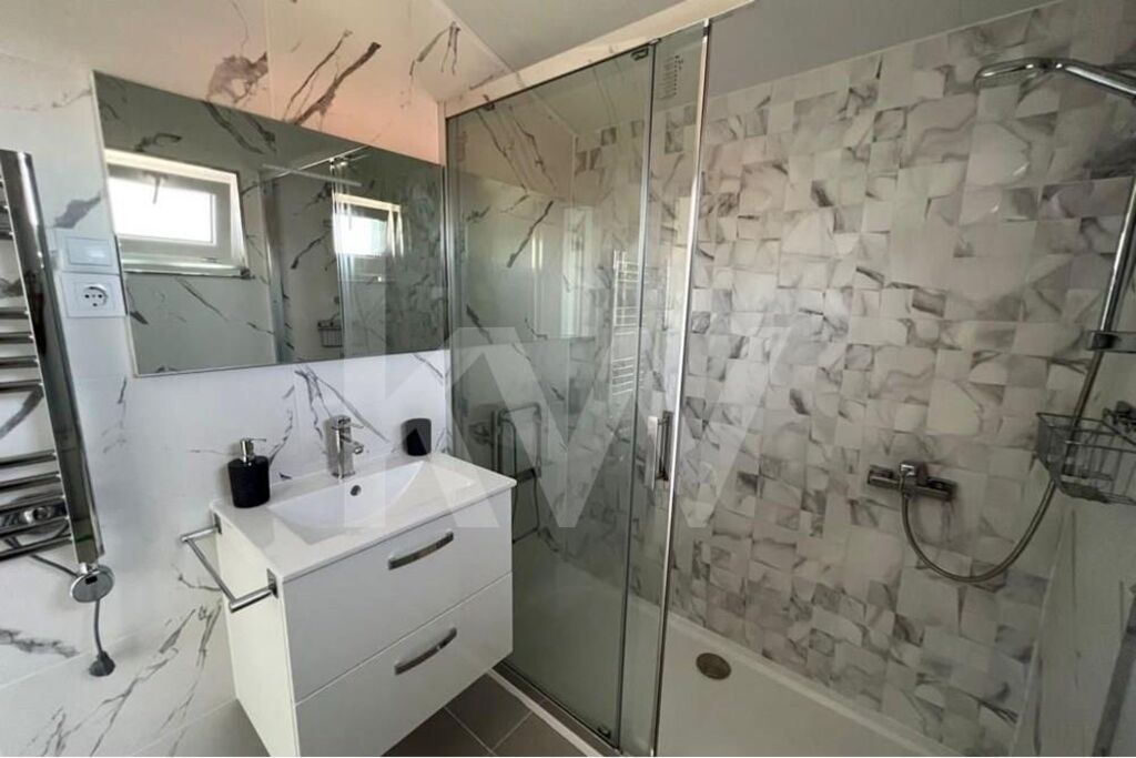 Apartamento T2 à Venda em Cascais - Lisboa - Portugal - 3