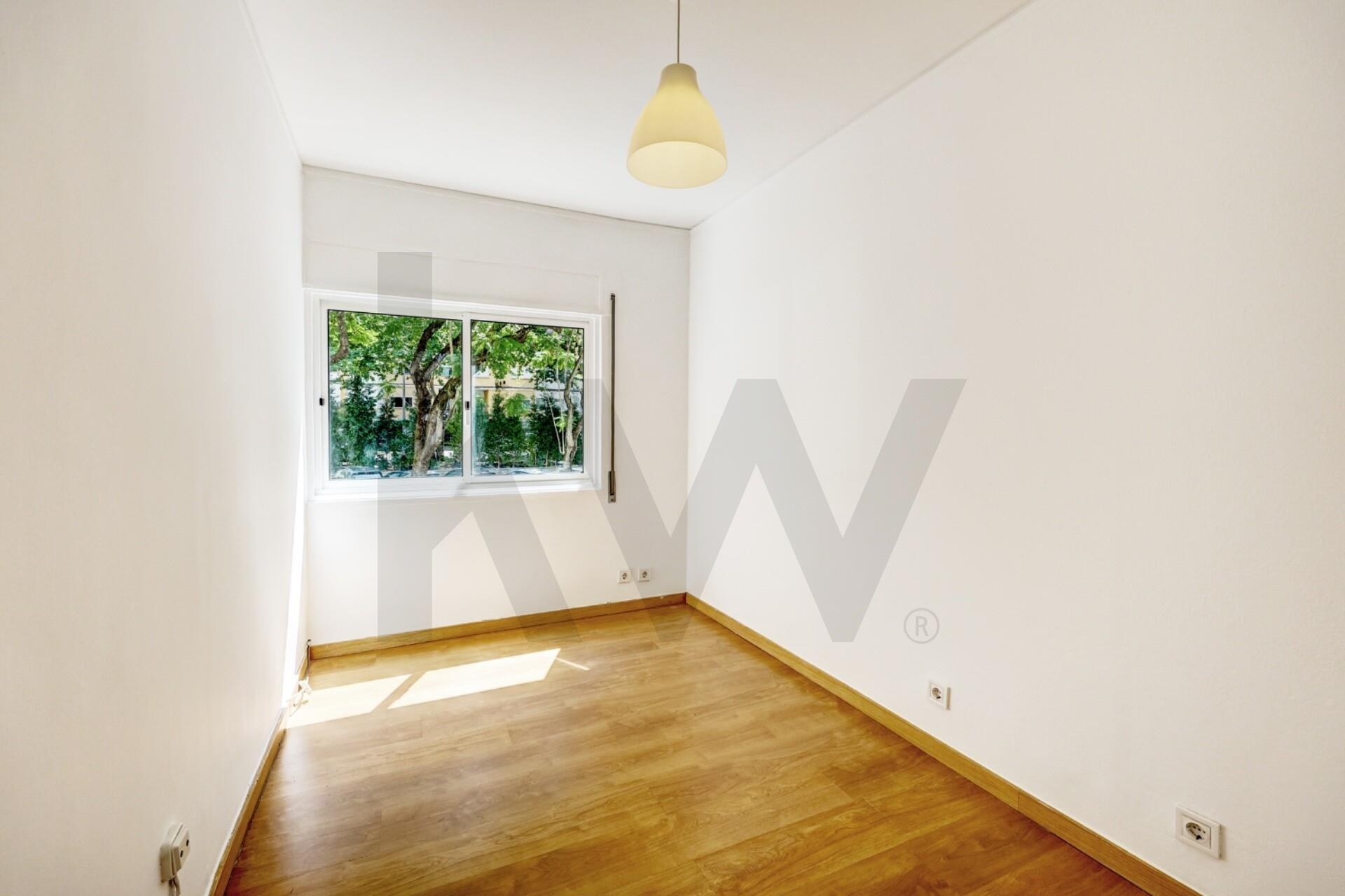 Apartamento T2 à Venda em Cascais - Lisboa - Portugal - 3