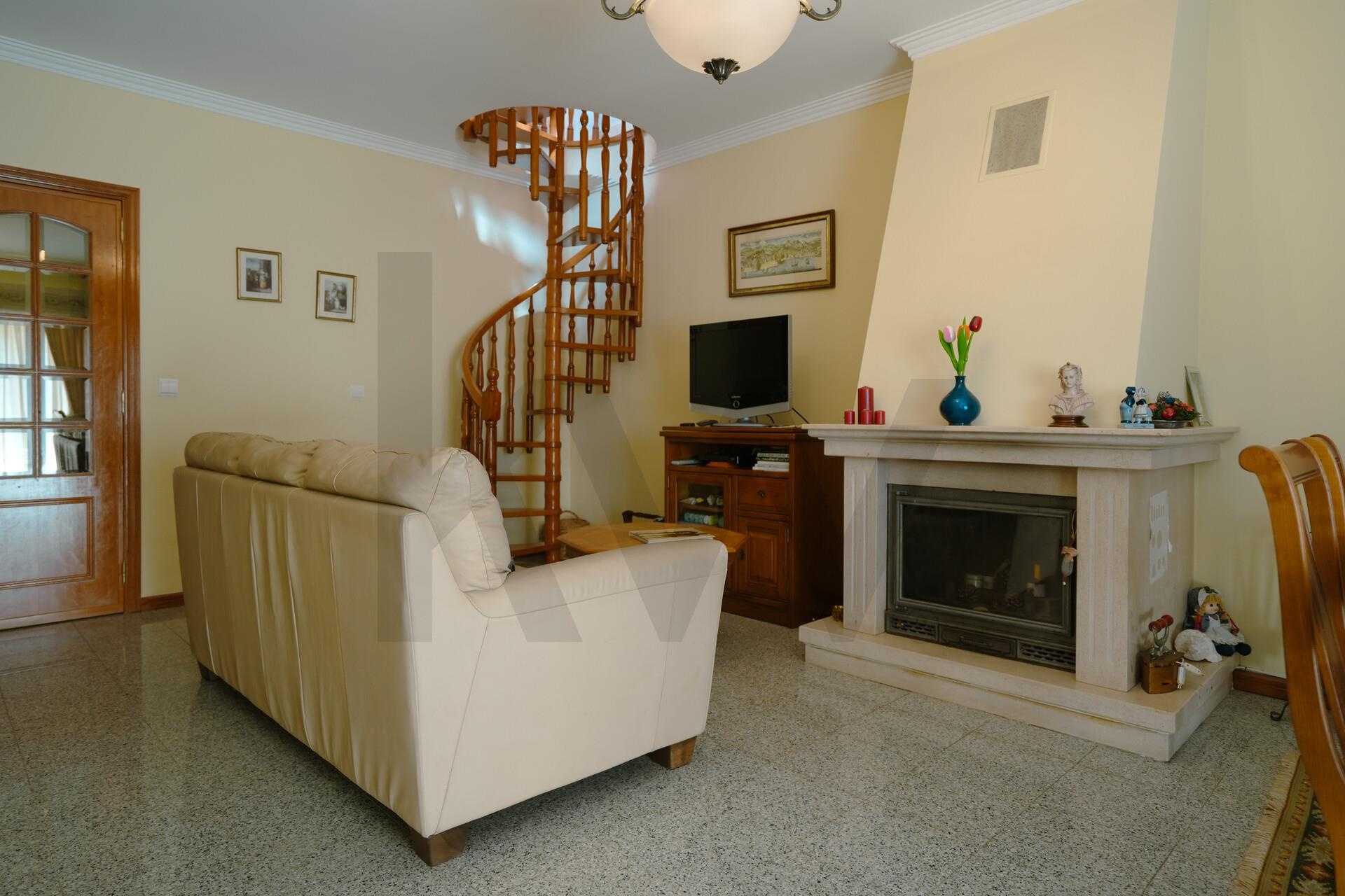 2 Bedroom Apartment for Sale in Charneca Da Caparica - Setúbal - Portugal - 6