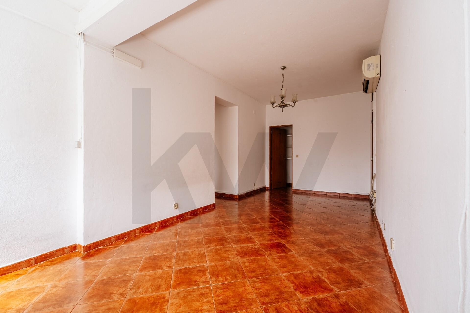 Apartamento T2 à Venda em Coimbra - Coimbra - Portugal - 3