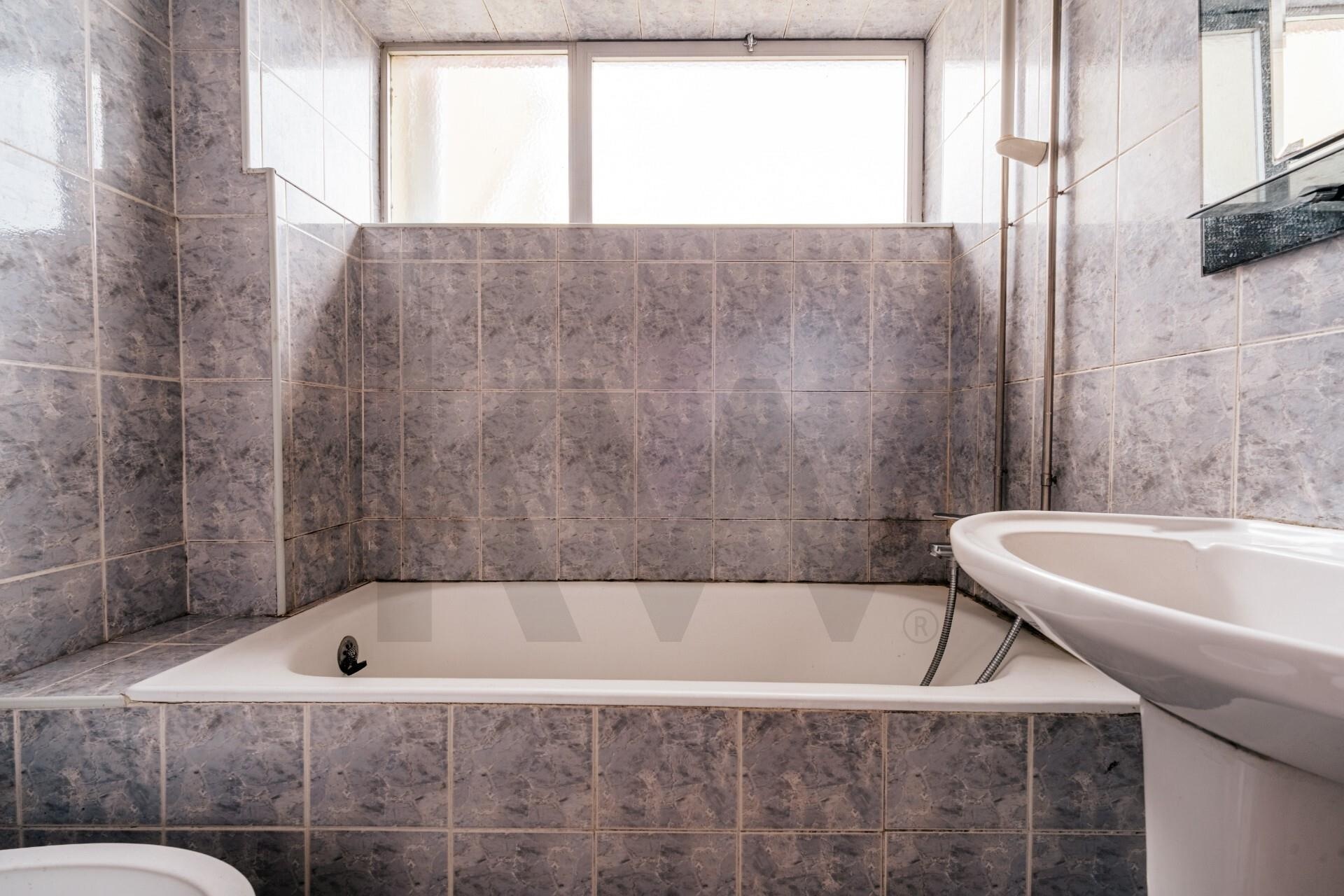 Apartamento T2 à Venda em Coimbra - Coimbra - Portugal - 8