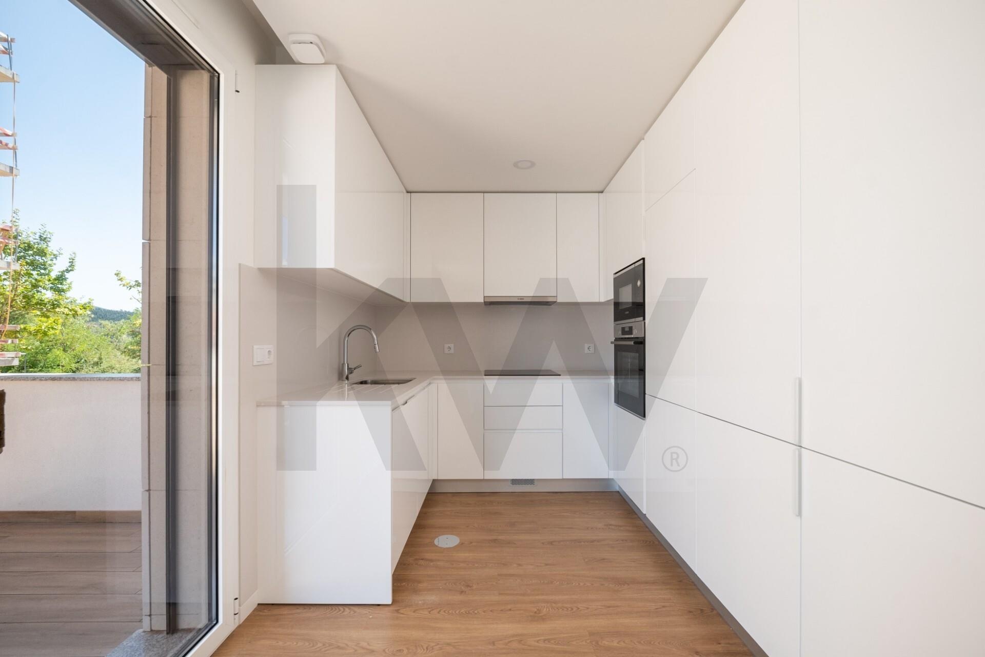 Apartamento T2 à Venda em Coimbra - Coimbra - Portugal - 6