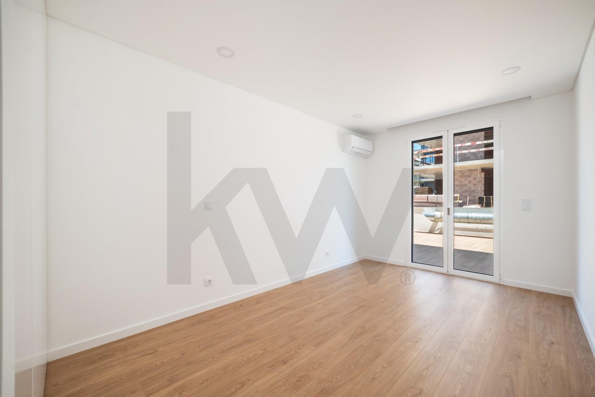 Apartamento T2 à Venda em Coimbra - Coimbra - Portugal - 8