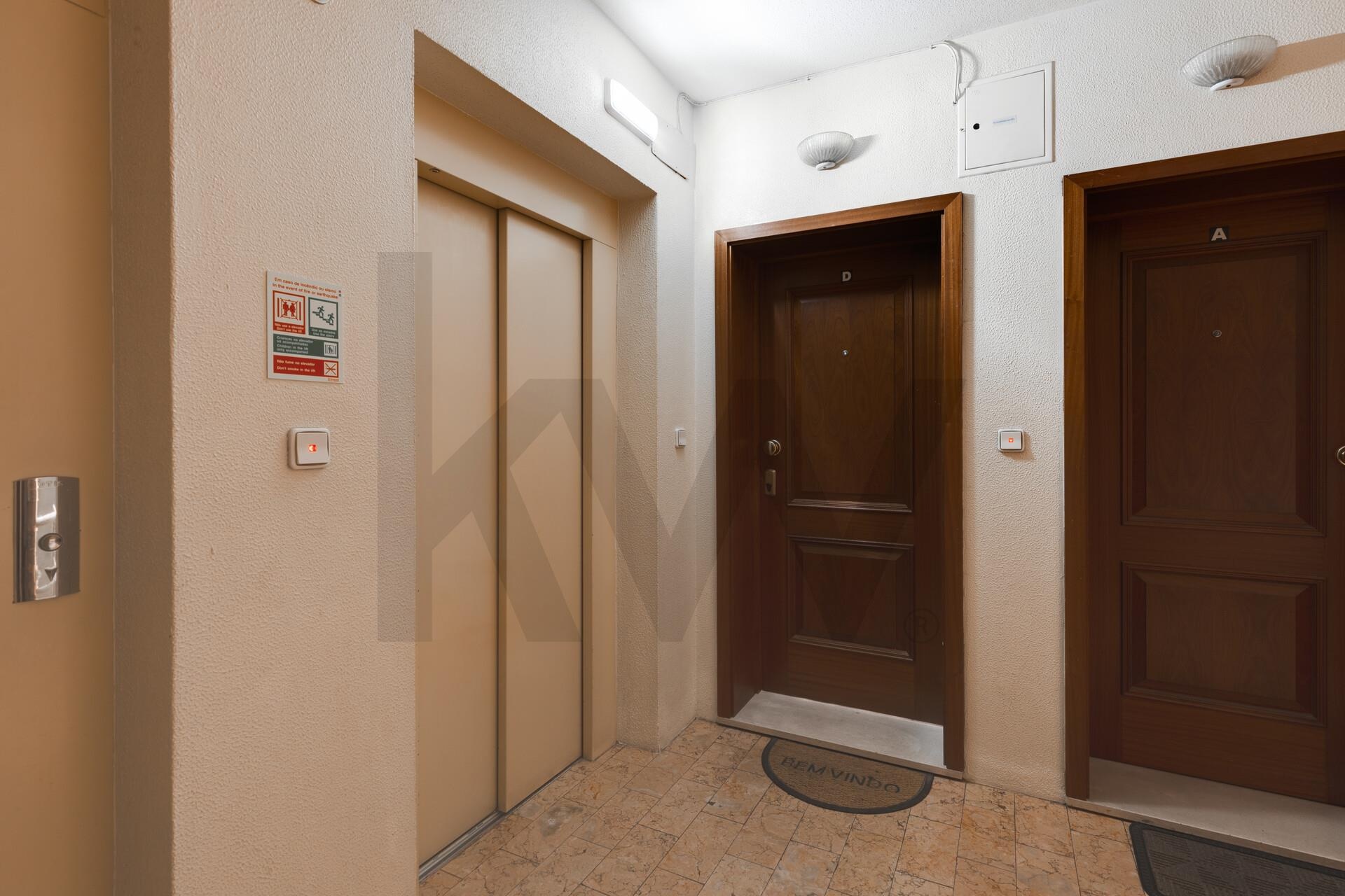 Apartamento T2 à Venda em Coimbra - Coimbra - Portugal - 3