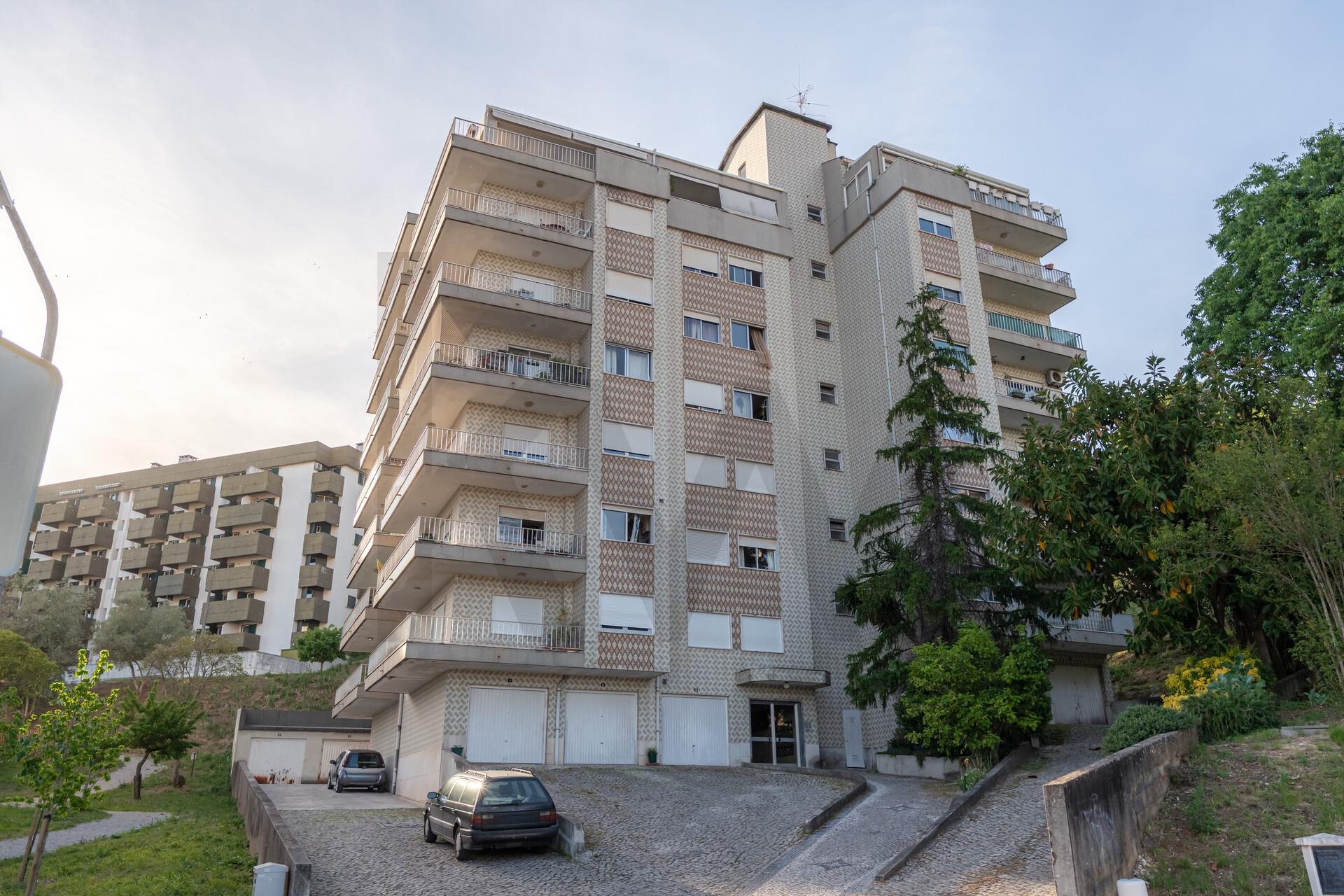 Apartamento T2 à Venda em Coimbra - Portugal - 1