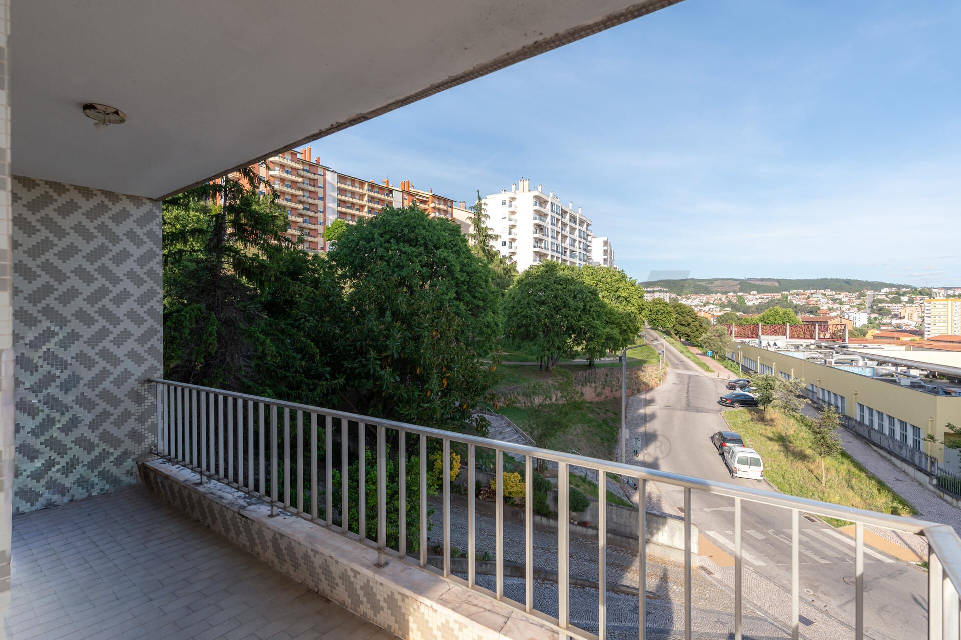 Apartamento T2 à Venda em Coimbra - Portugal - 8