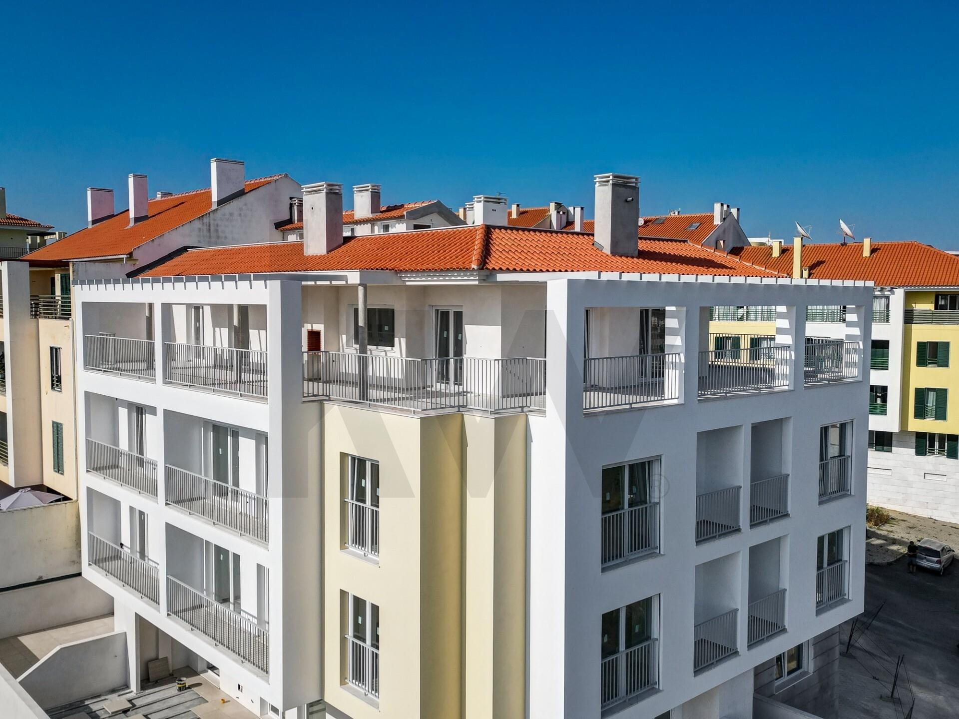 Apartamento T2 à Venda em Ericeira - Portugal - 2
