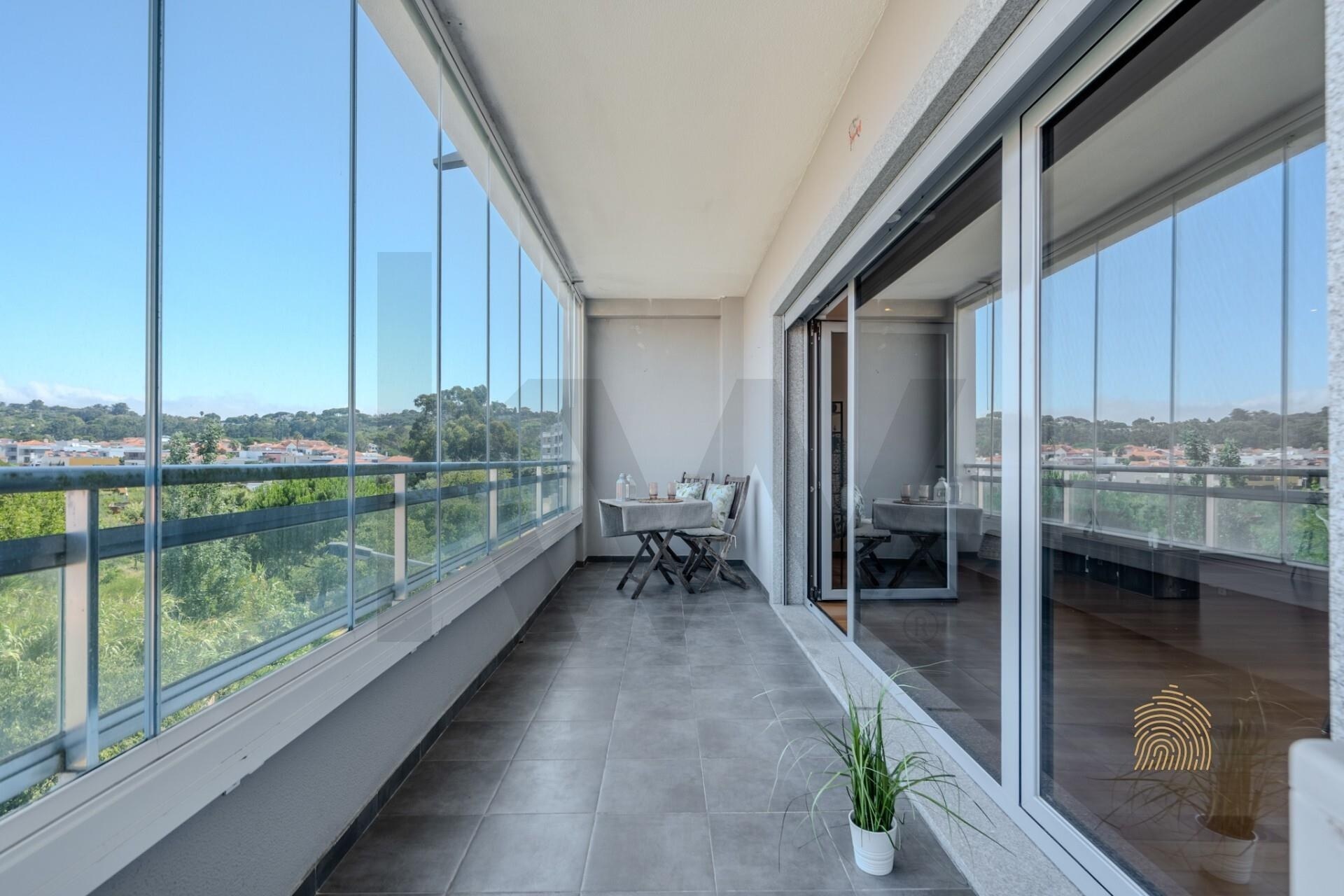 Apartamento T2 à Venda em Estoril - Lisboa - Portugal - 2