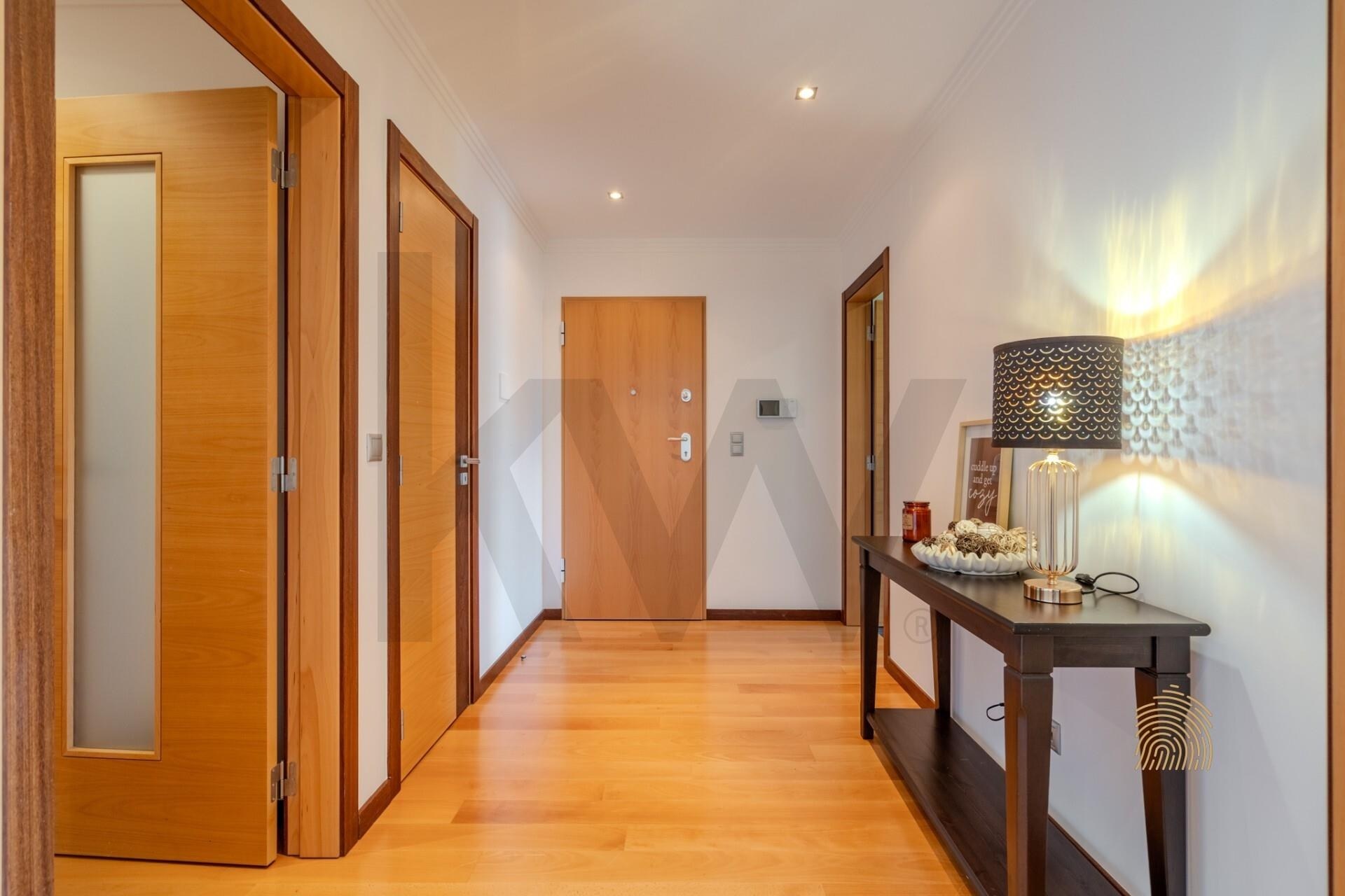 Apartamento T2 à Venda em Estoril - Lisboa - Portugal - 8