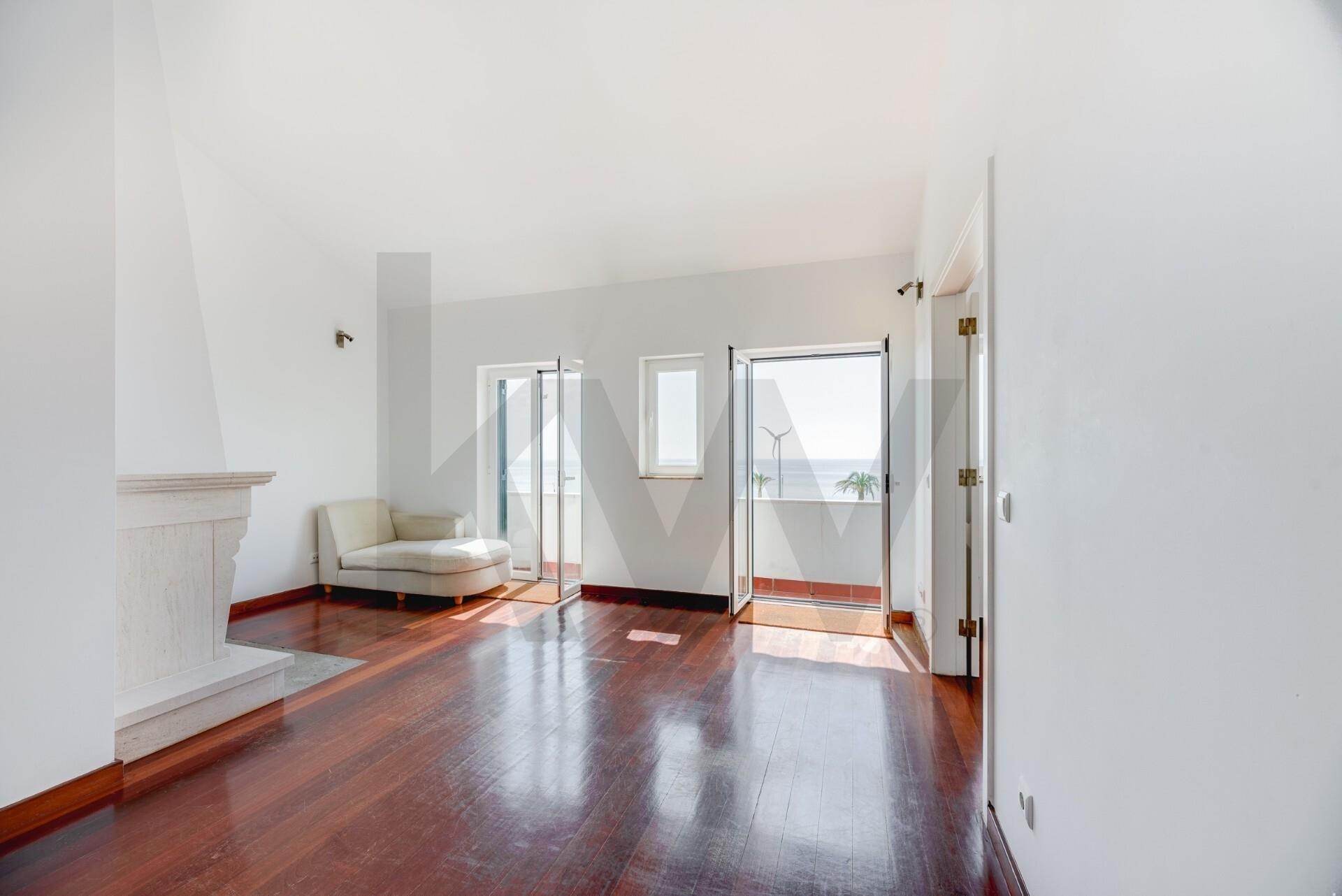 Apartamento T2 à Venda em Estoril - Lisboa - Portugal - 2