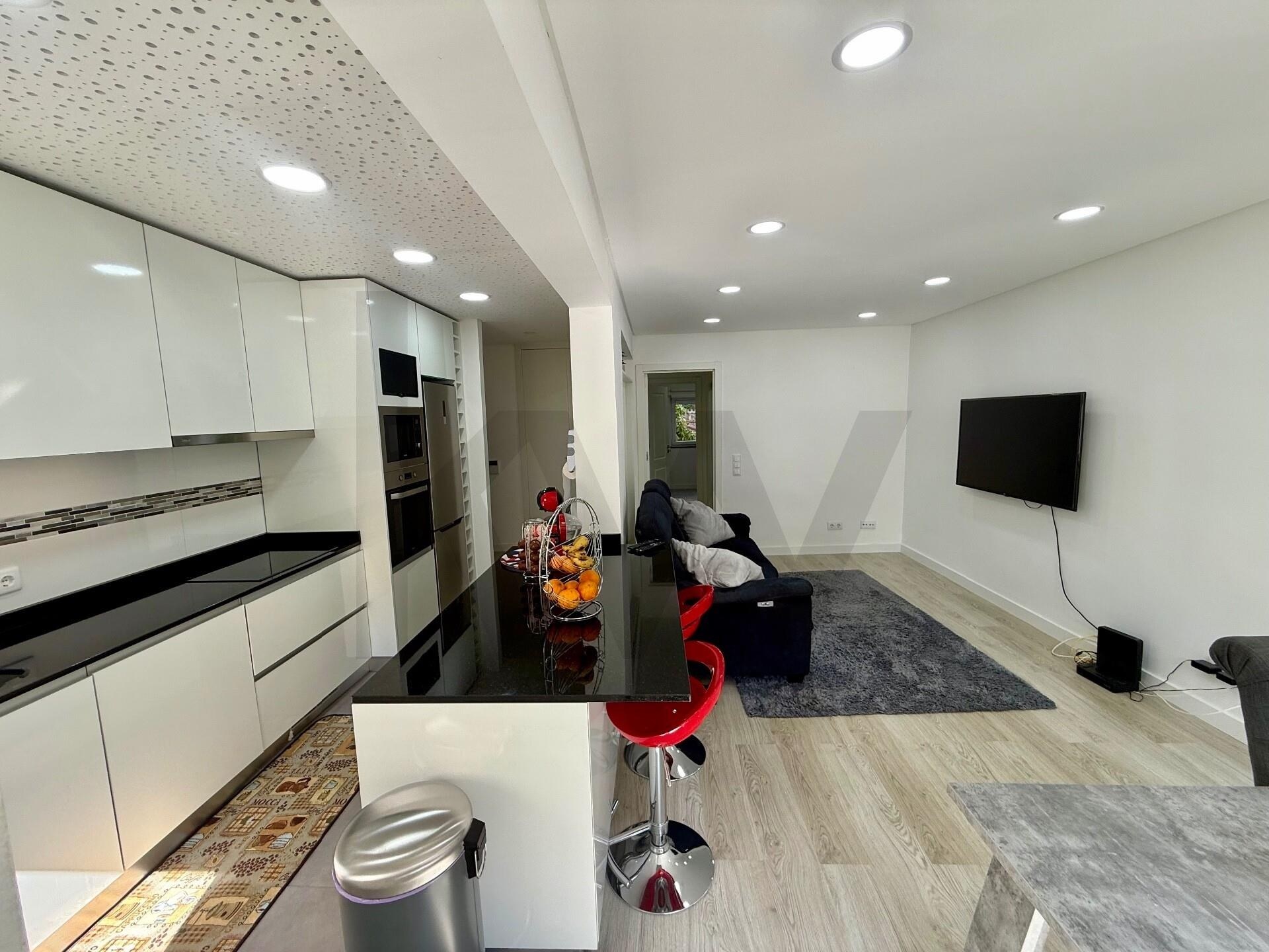 Apartamento T2 à Venda em Estoril - Lisboa - Portugal - 3