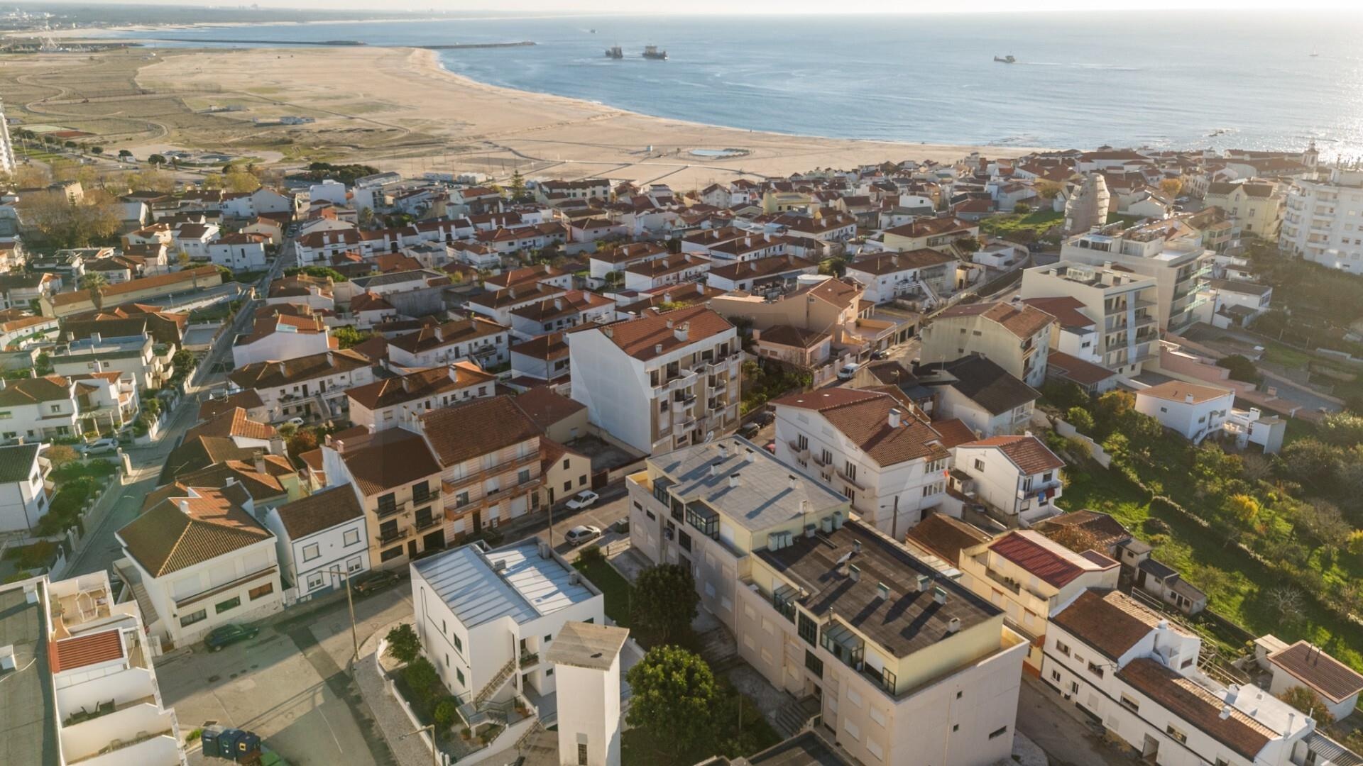 Apartamento T2 à Venda em Figueira da Foz - Portugal - 2